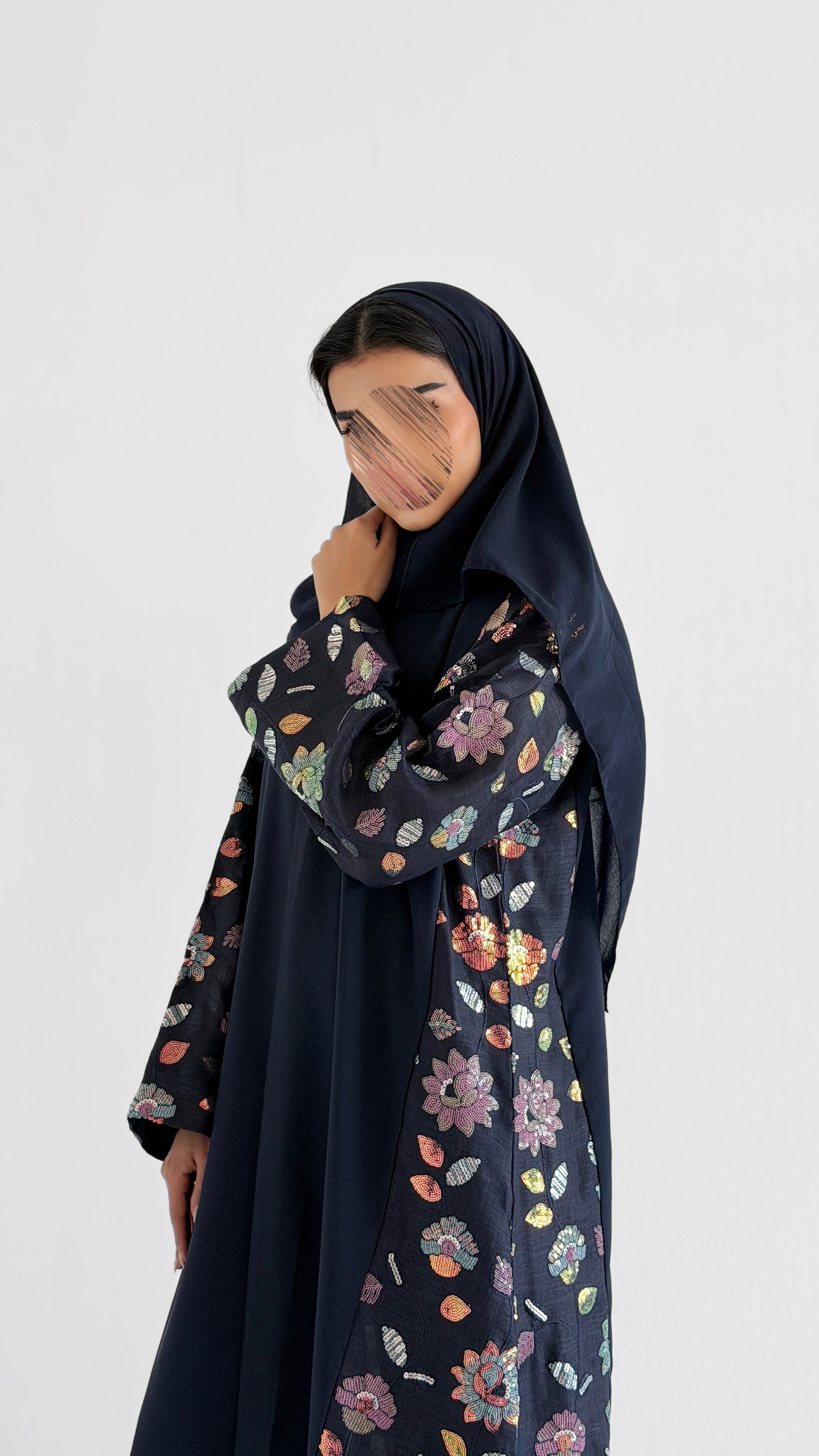 MWT1116 - عباية لنن مع تدخلية ركامة - Aya