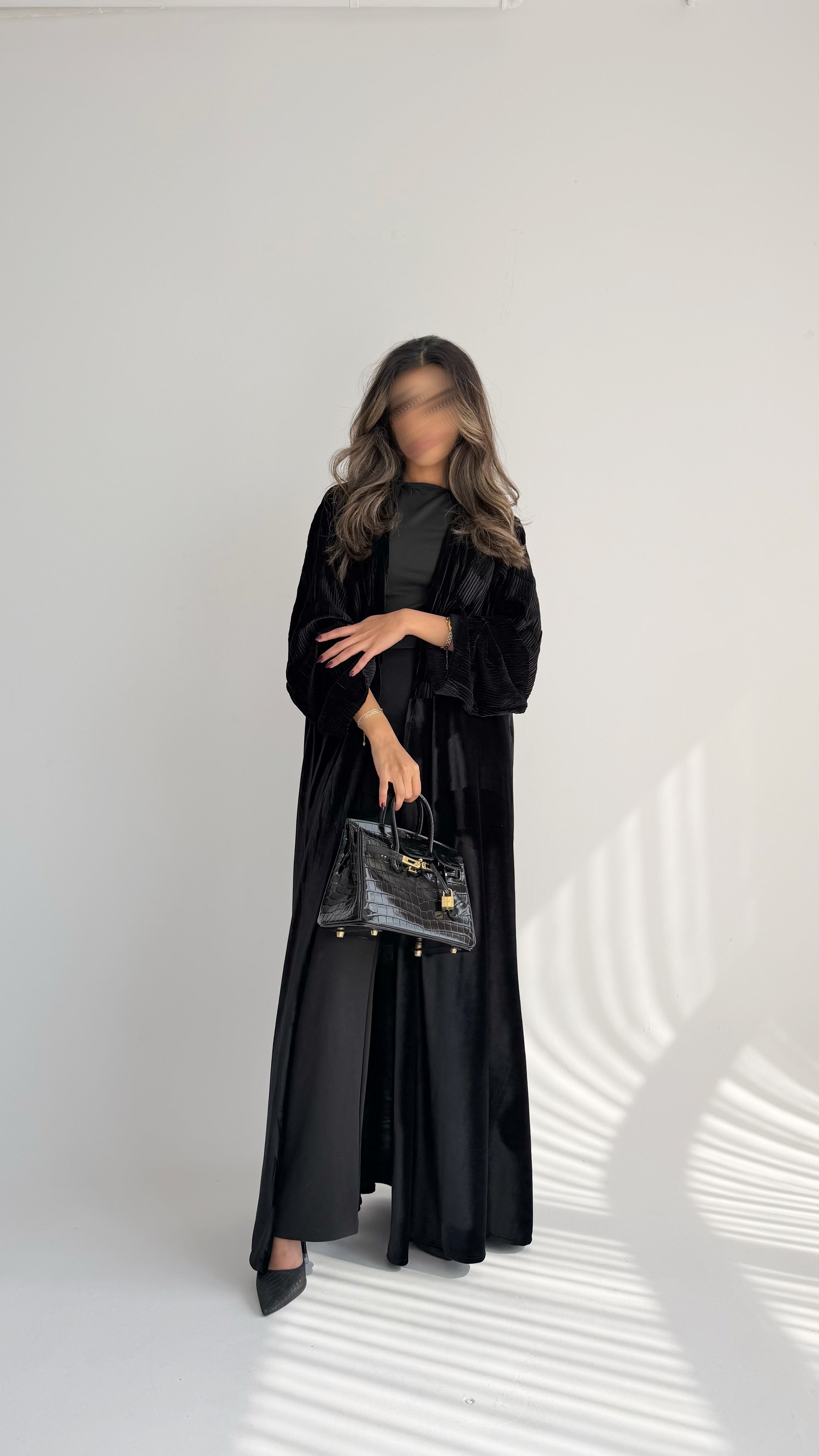 MW645 - Light Crepe Standing with Jacquard Half-Cloche