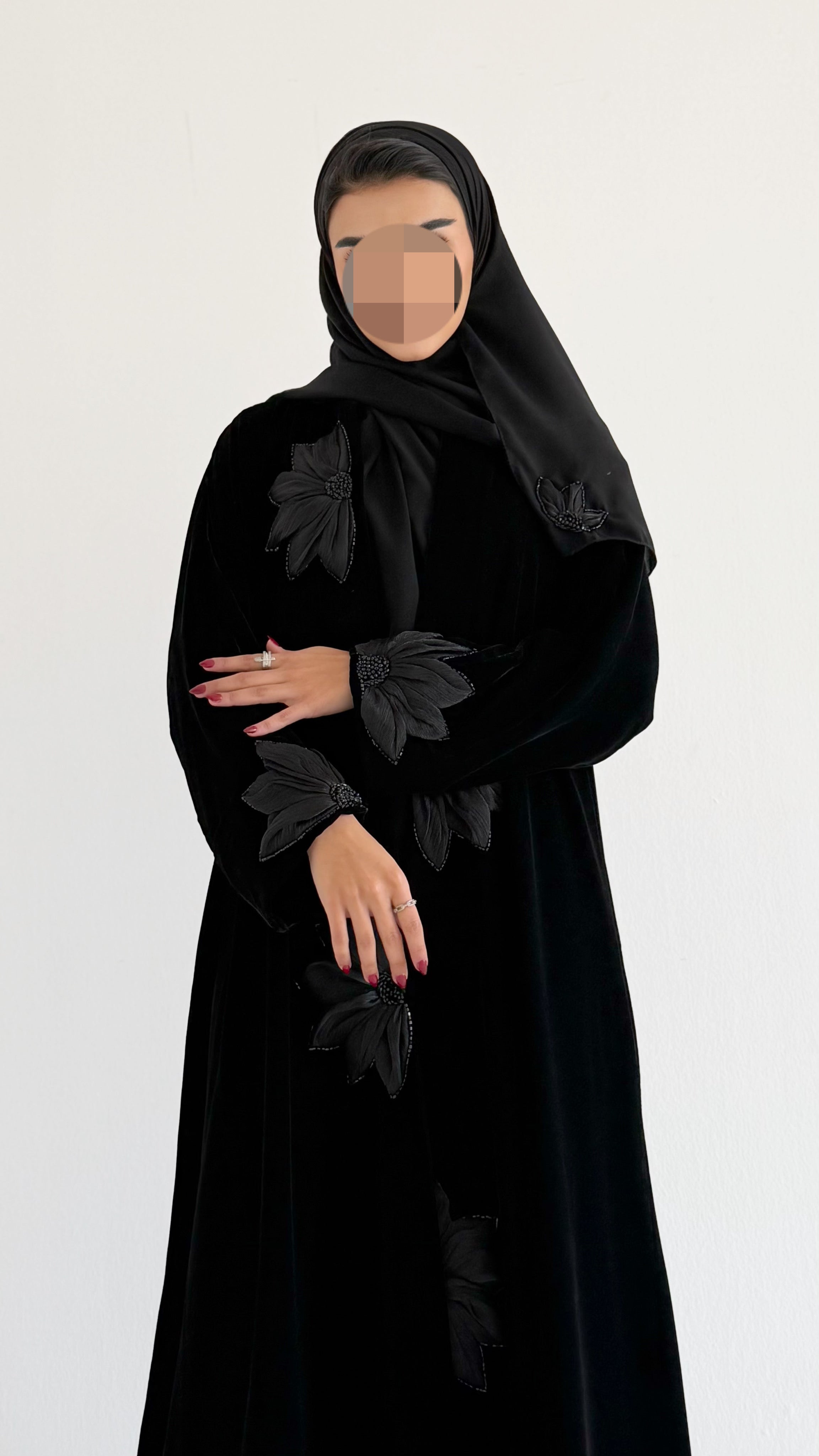 MW645 - Light Crepe Standing with Jacquard Half-Cloche