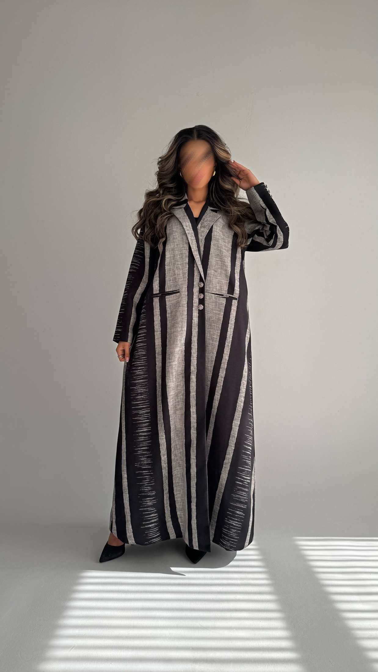 MWT831 - عباية بليزر طباعة | Printed Blazer Abaya - Aya