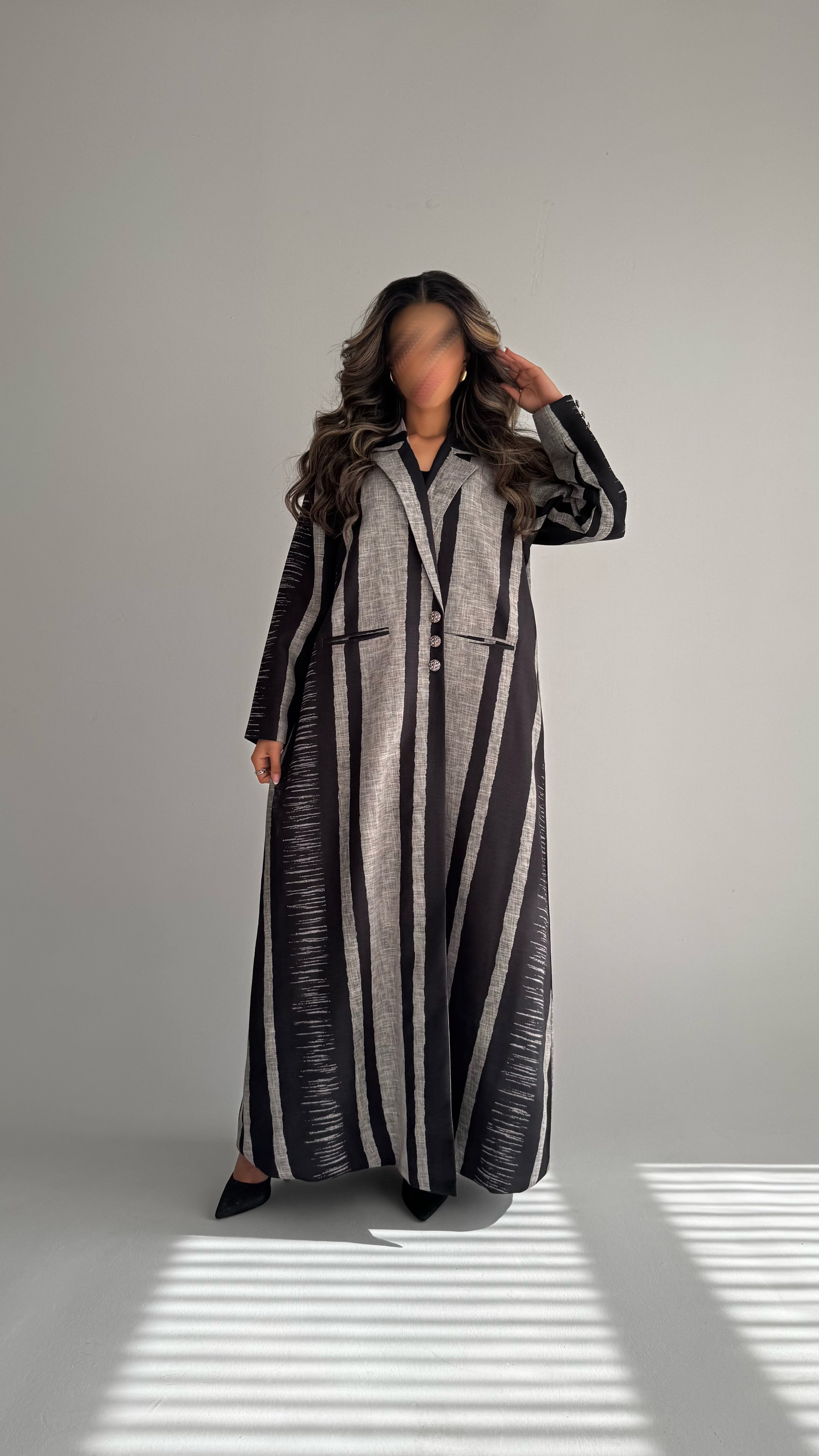 MWT831 - عباية بليزر طباعة | Printed Blazer Abaya - Aya