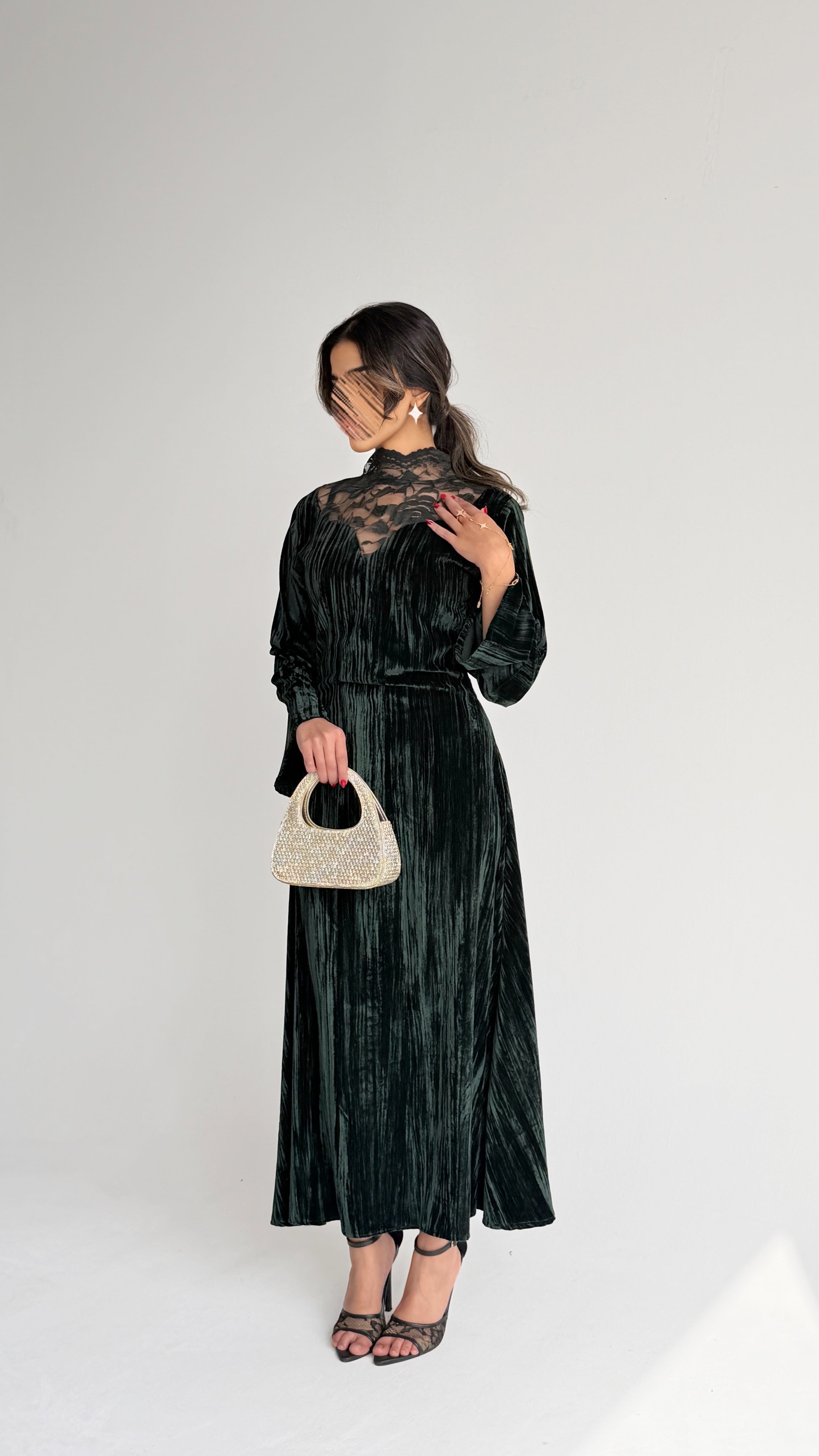 MWJ007 - جلابية مخمل مكسر بلمسة كلفة راقية تعزز فخامة التصميم - Aya