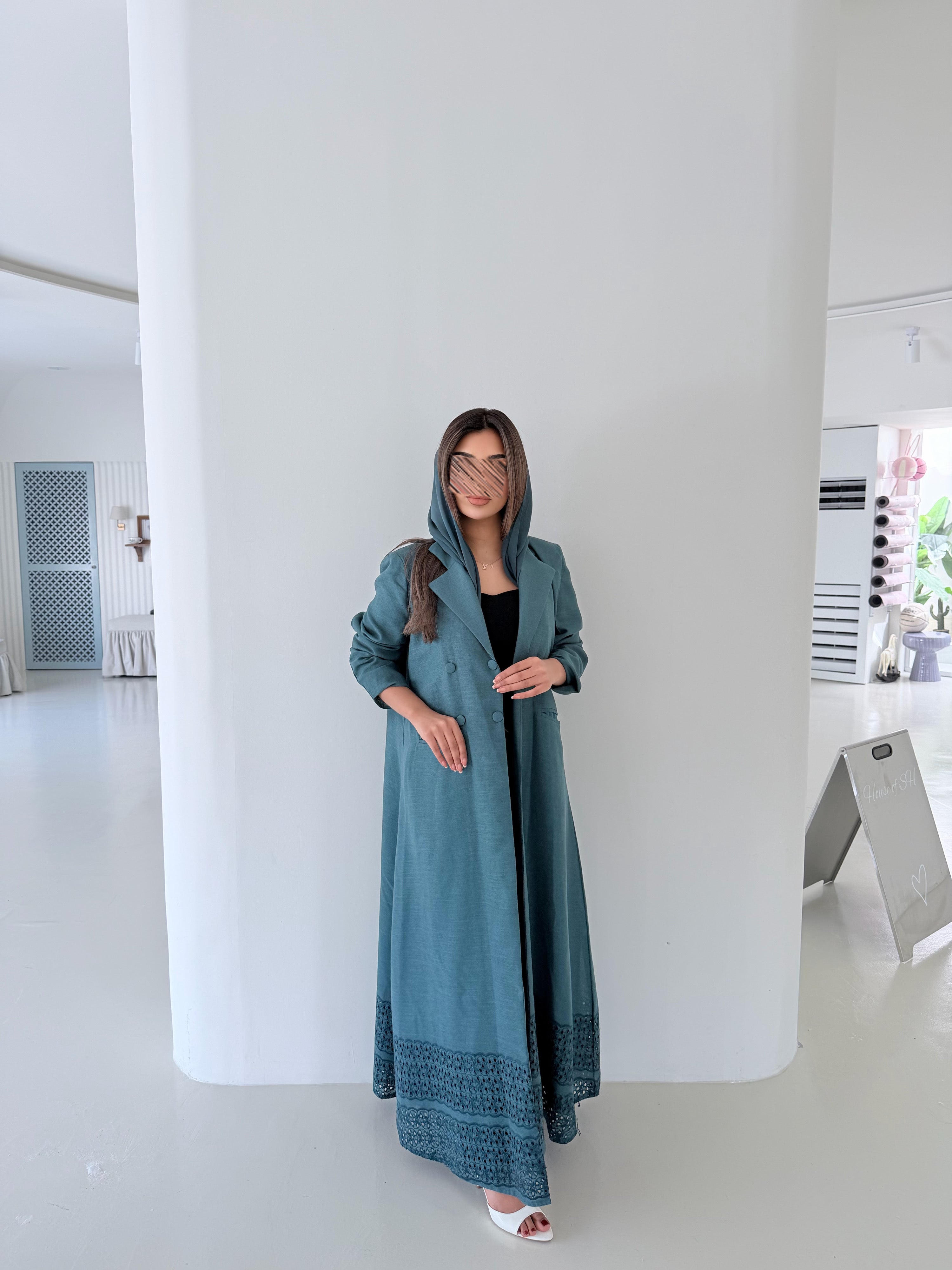 MWT5010 - قماش تركواز مخرم نص كلوش - Aya