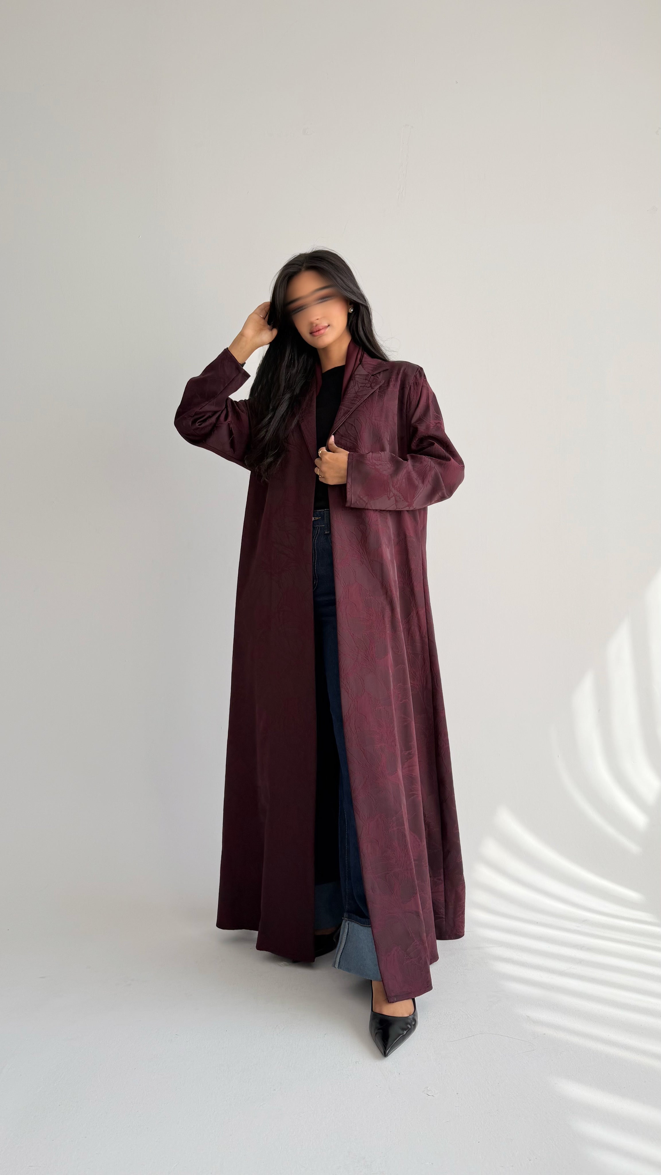 MWT812 - عباية بليزر عنابي جاكار - Aya