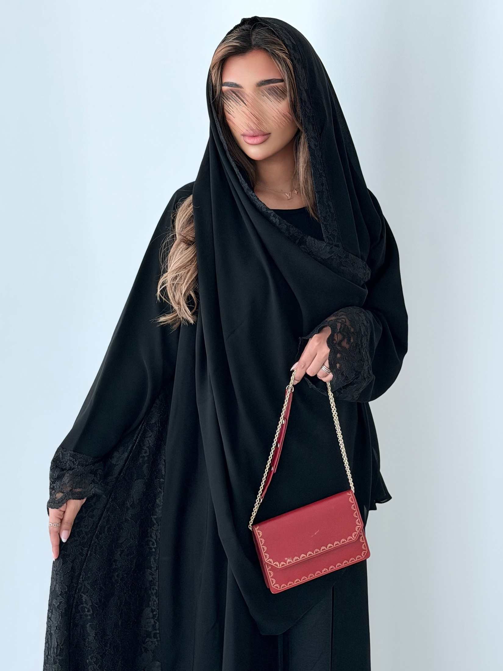 MWT5115 -  قماش دبل كلوش ملكي مع دانتيل من الأجناب - Aya