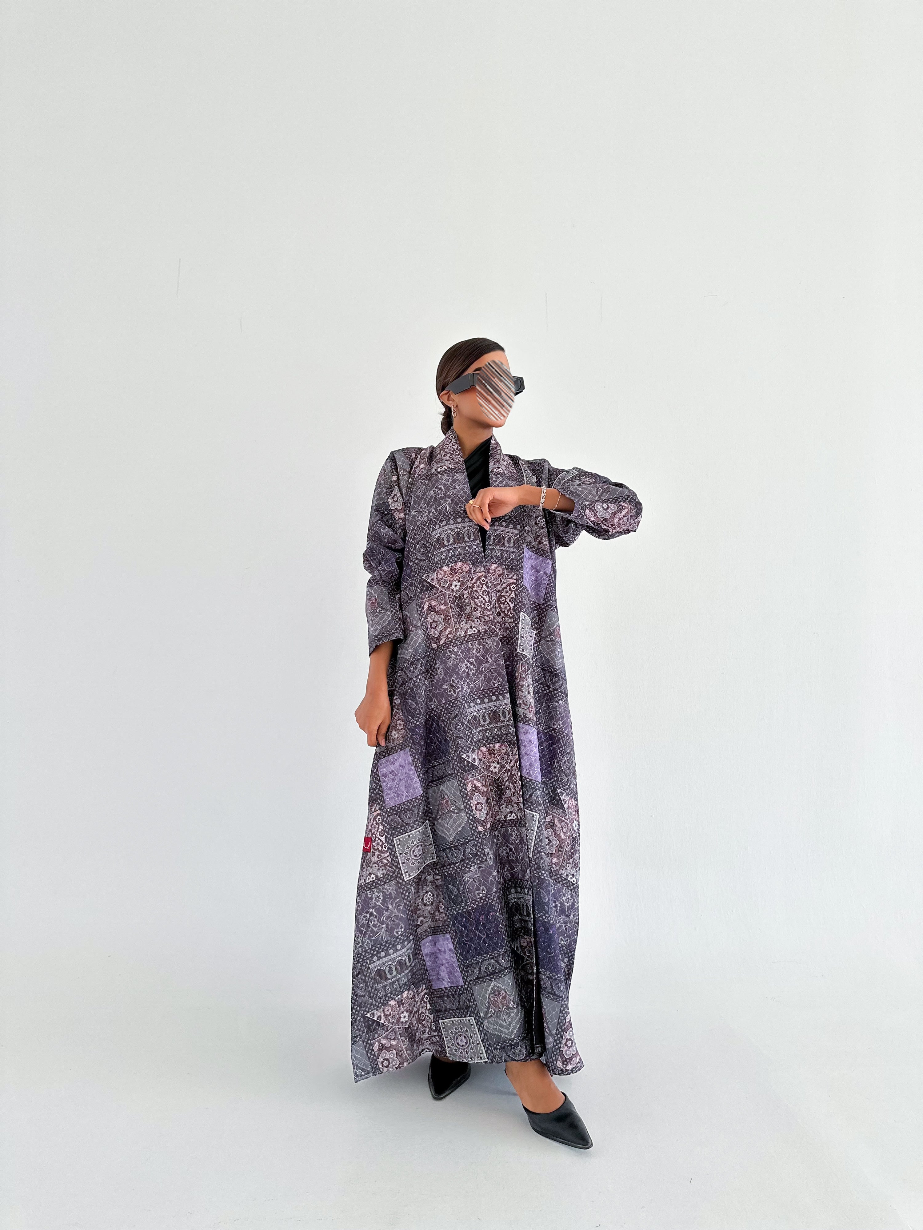 MW645 - Light Crepe Standing with Jacquard Half-Cloche