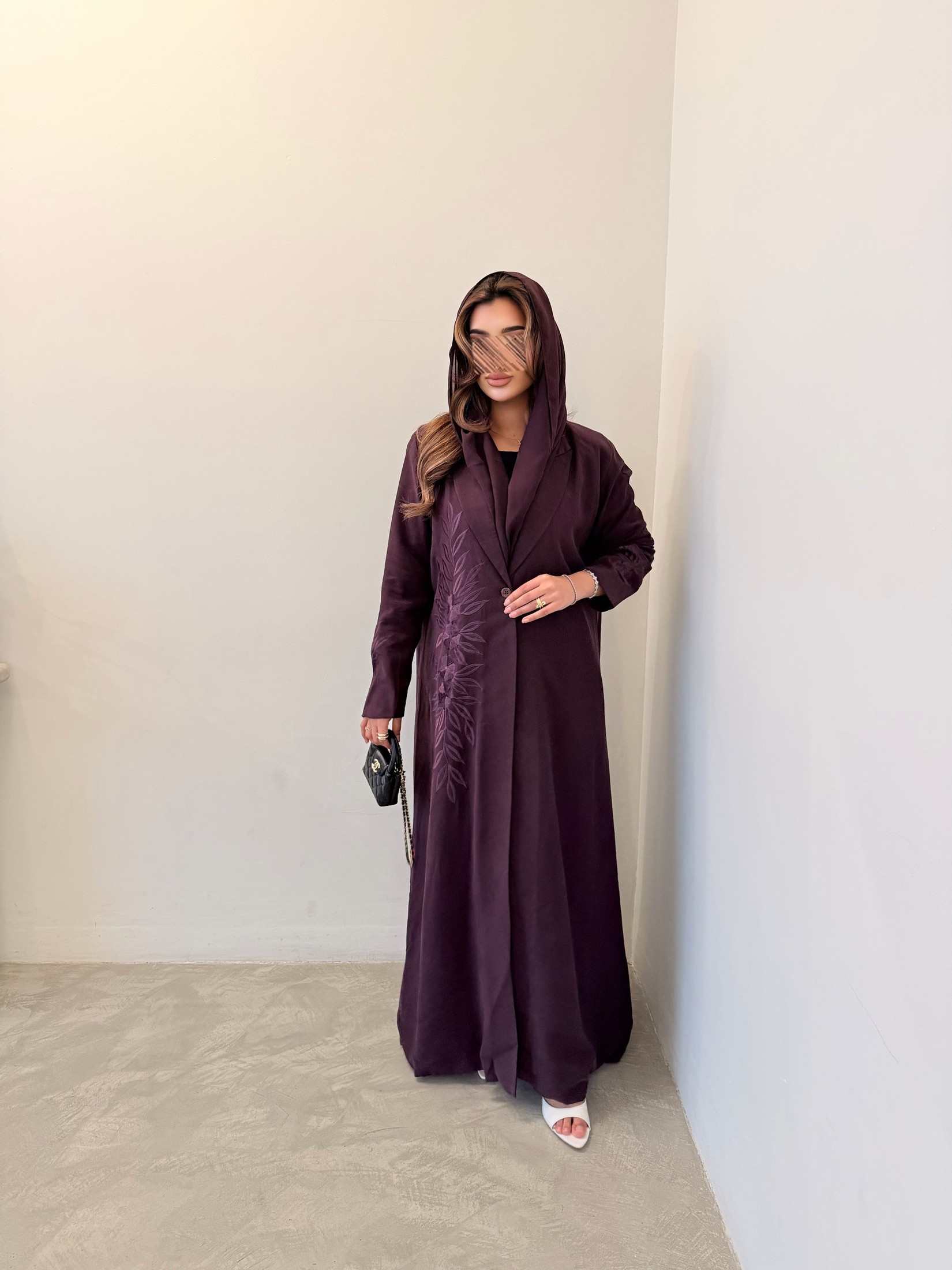 MWT519 - عباية بليزر بتطريز موف - Aya