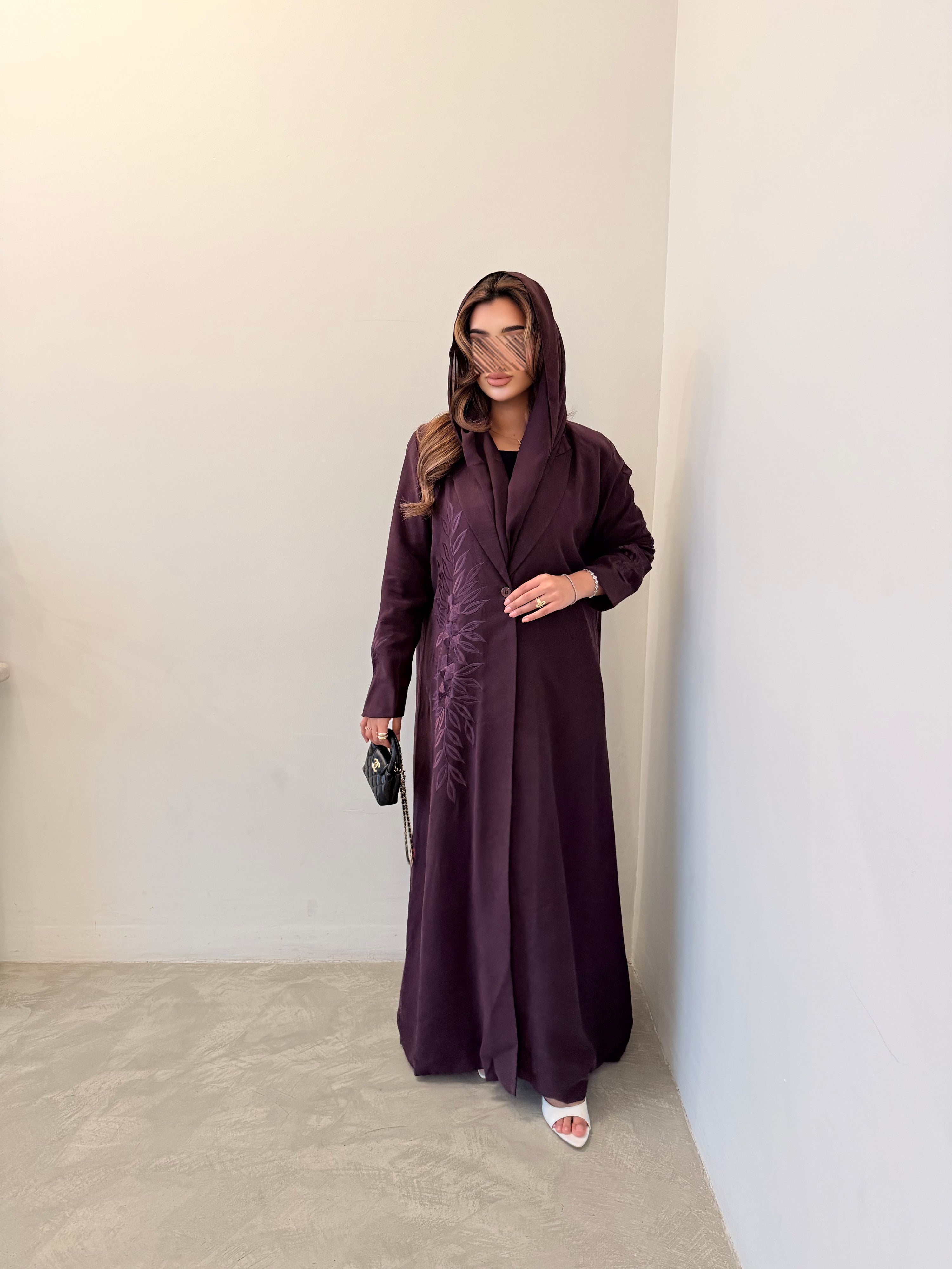 MWT519 - عباية بليزر بتطريز موف - Aya