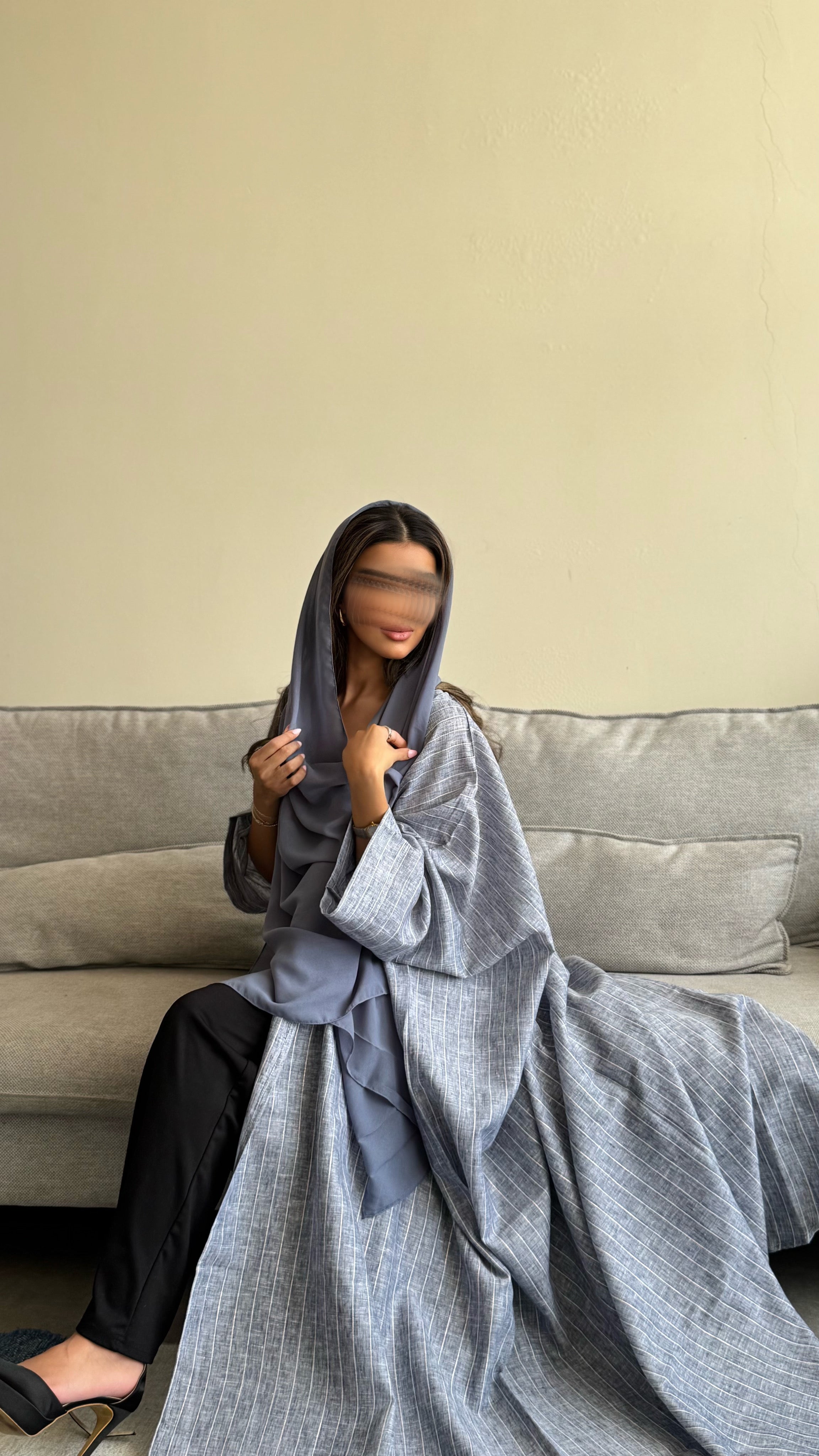 MW1524 - عباية لنن زرقاء بشت | Blue Linen Bisht Abaya - Aya