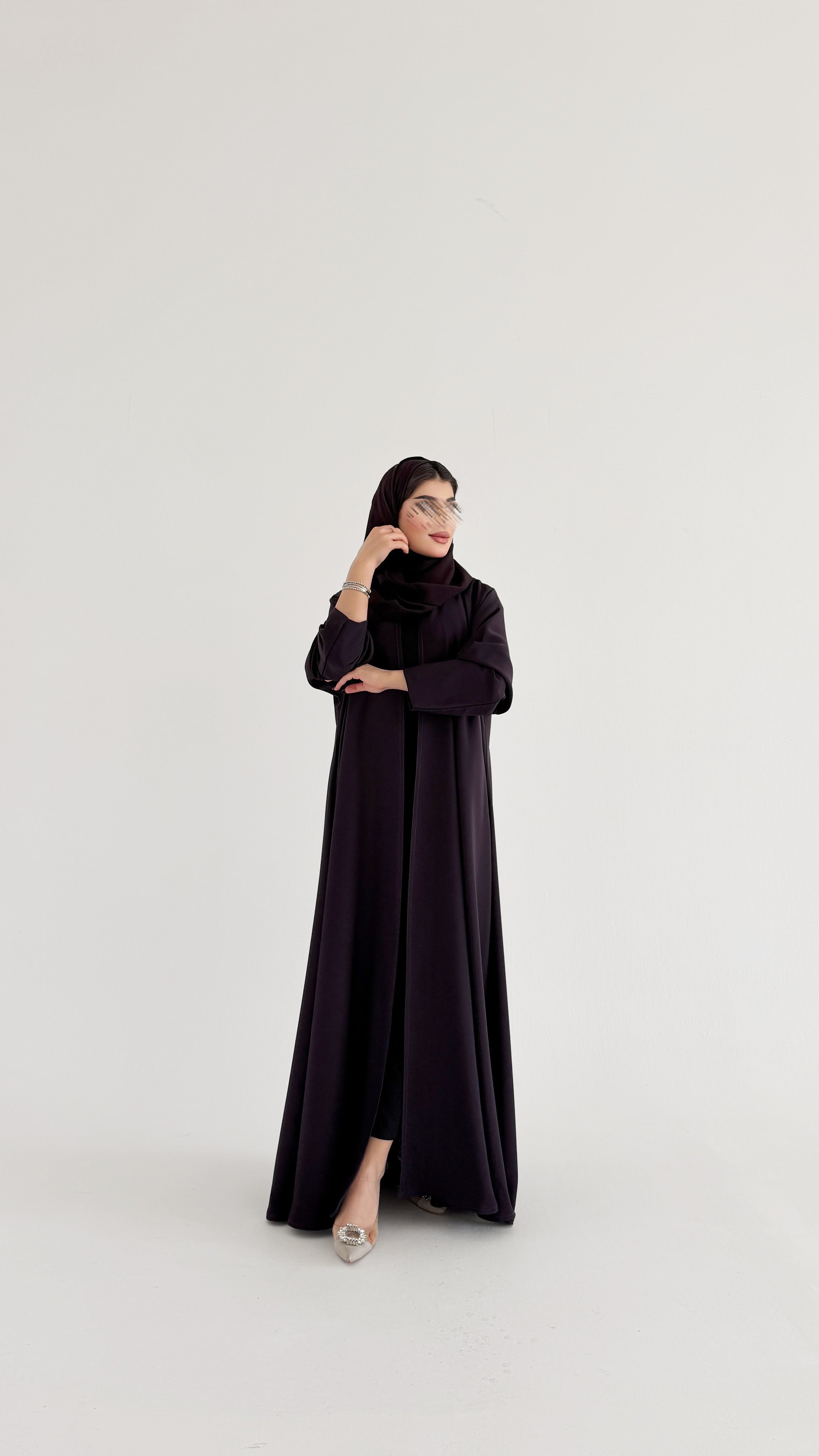 MWT1088 - عباية كريب سادة بقصة جميلة