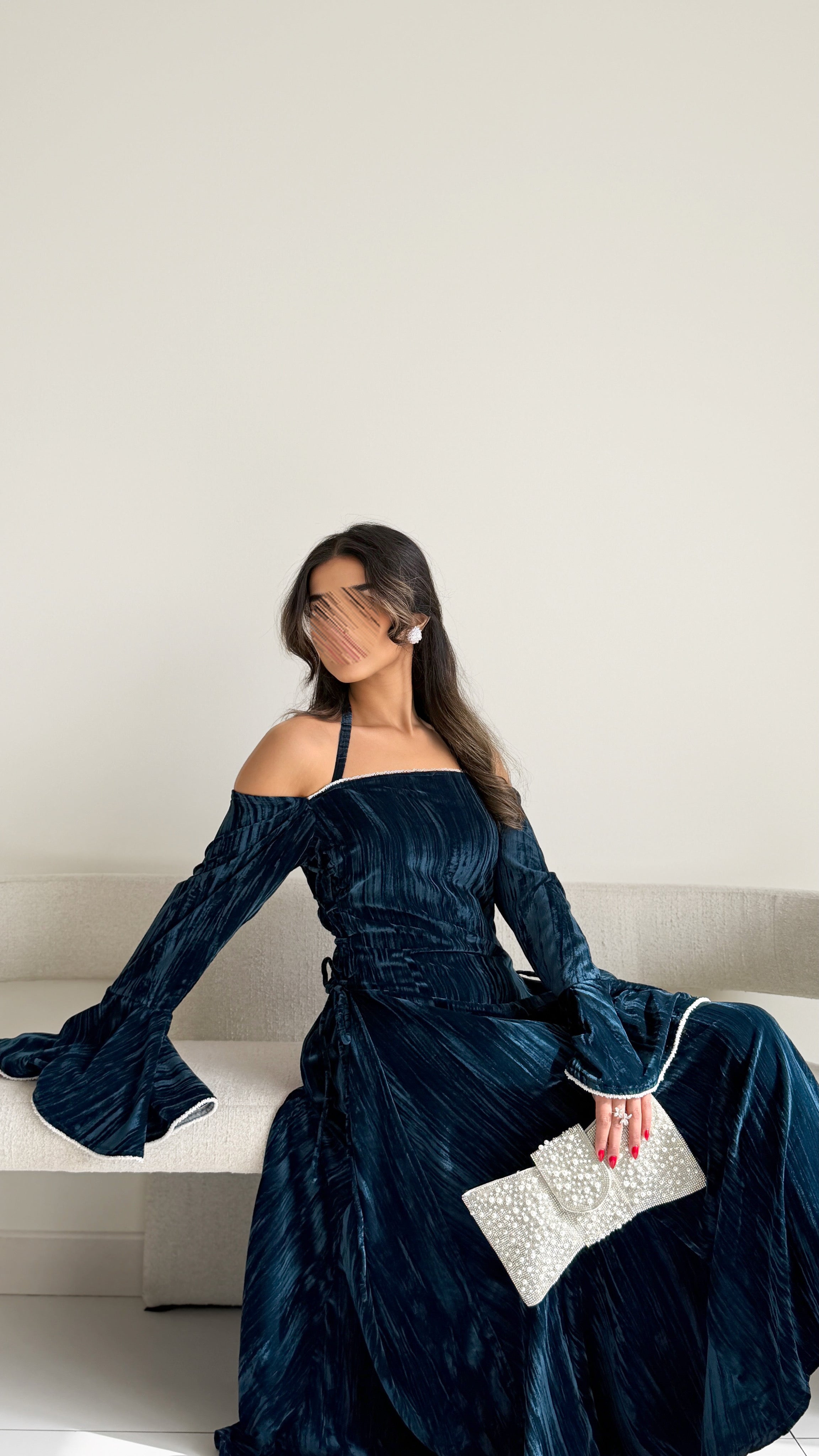 MWJ011 - جلابية مخمل مكسر بتفاصيل كلفة متقنة لإطلالة مميزة - Aya