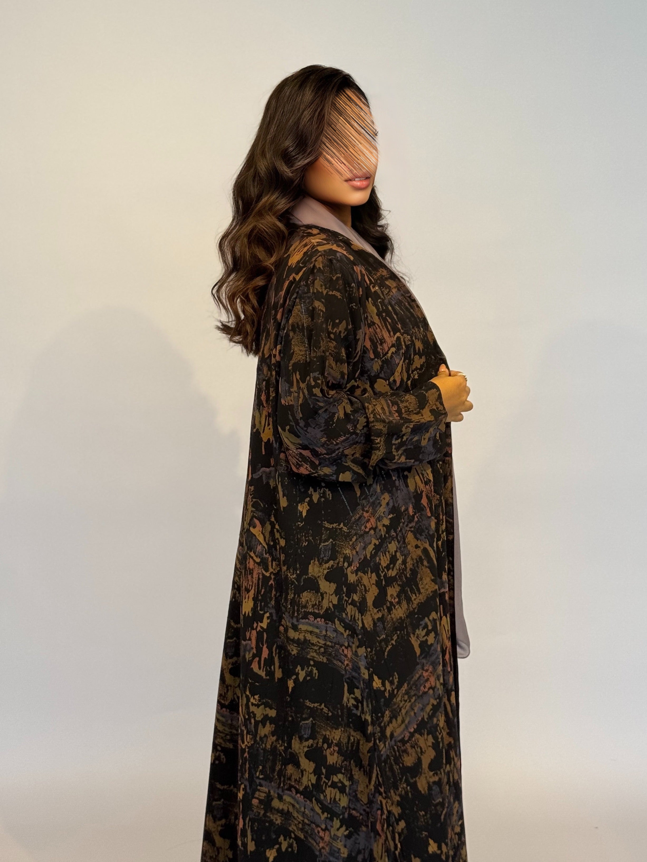 MW645 - Light Crepe Standing with Jacquard Half-Cloche