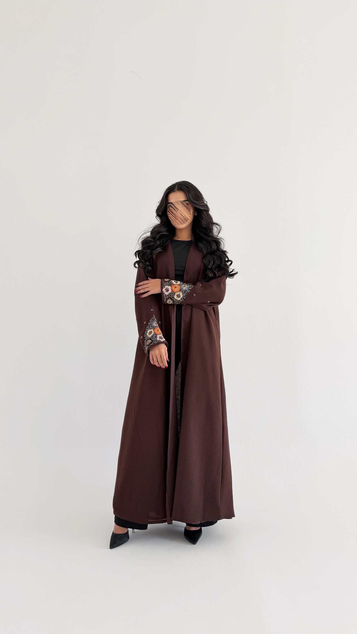 MWT1023 -عبايه لنن بتطريز بالاكمام - Aya