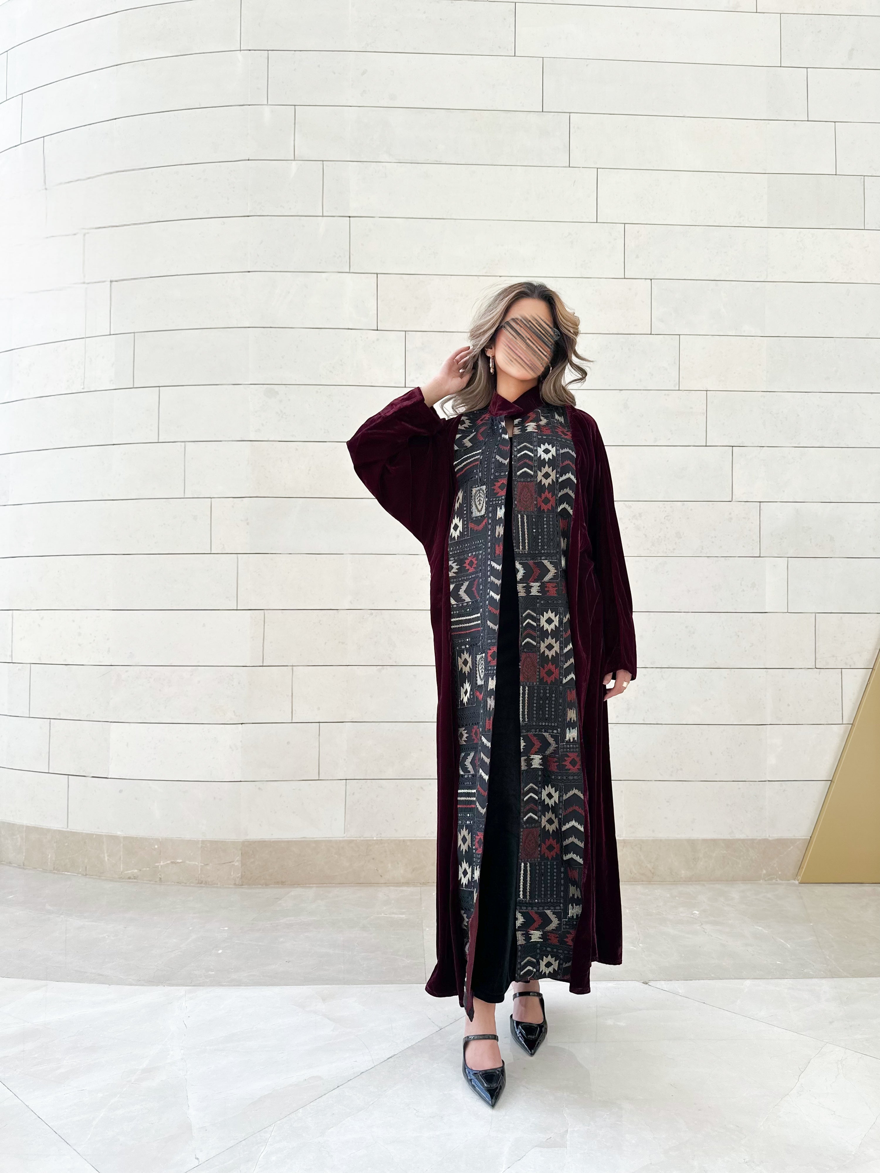 MW645 - Light Crepe Standing with Jacquard Half-Cloche
