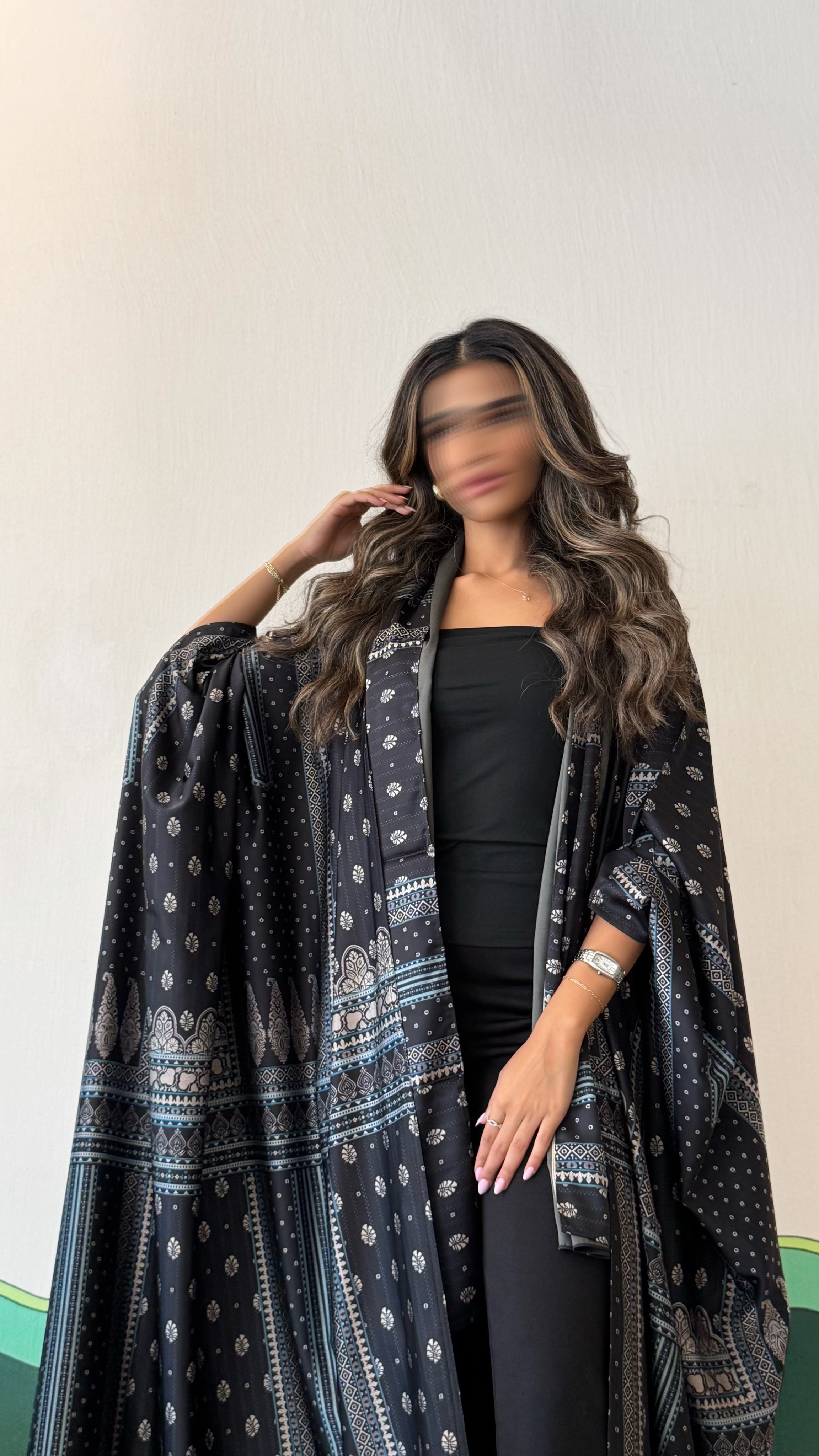 MW645 - Light Crepe Standing with Jacquard Half-Cloche