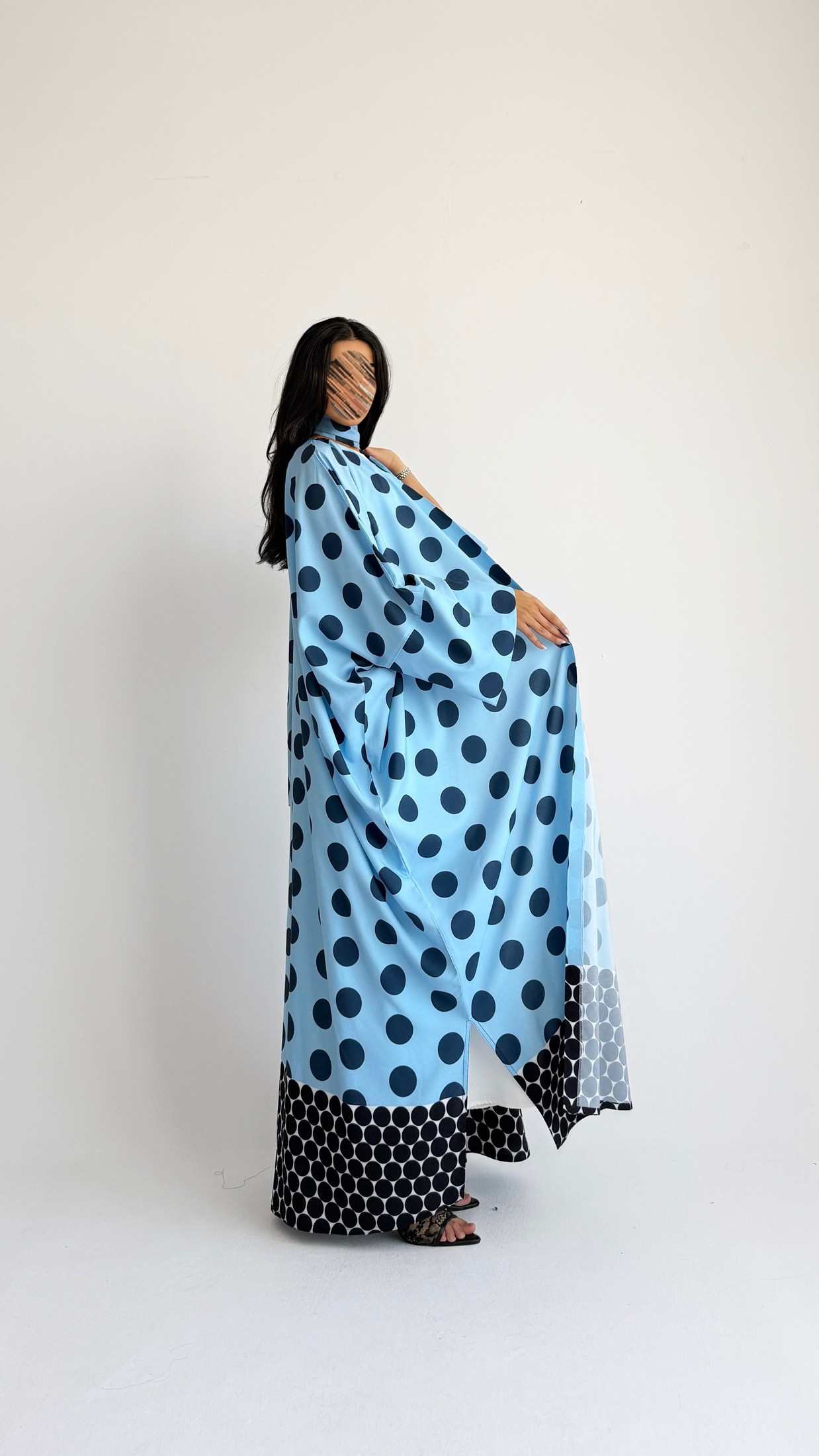 MWT2094 - Blue Polka Dot Abaya  |  عباية منقطة سماوي - Aya