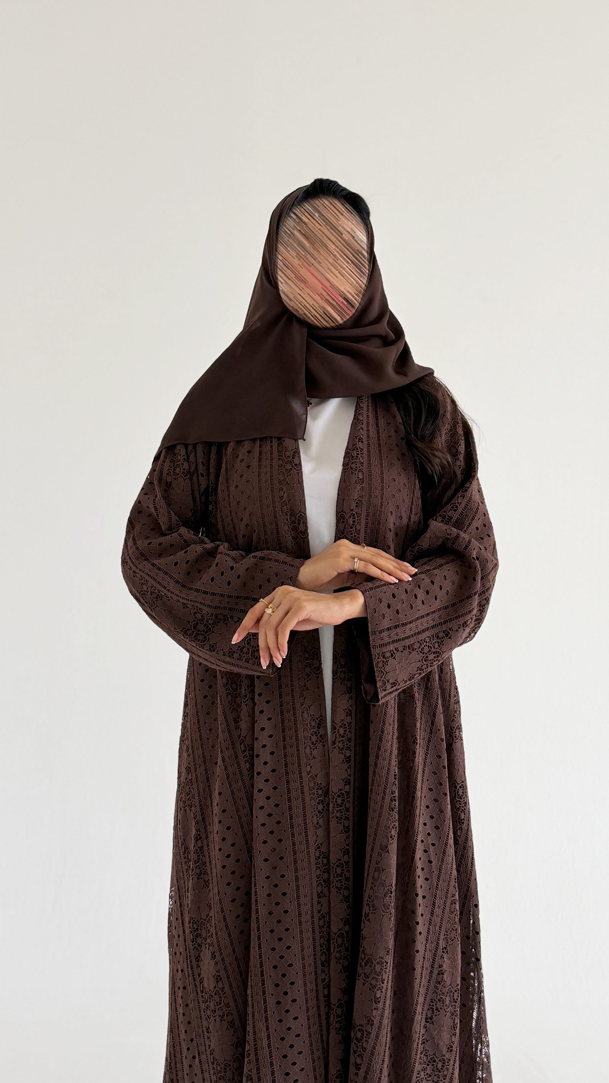 MW2159 -عباية دانتيل  مبطن نص كلوش راقيه وحصرية - Aya