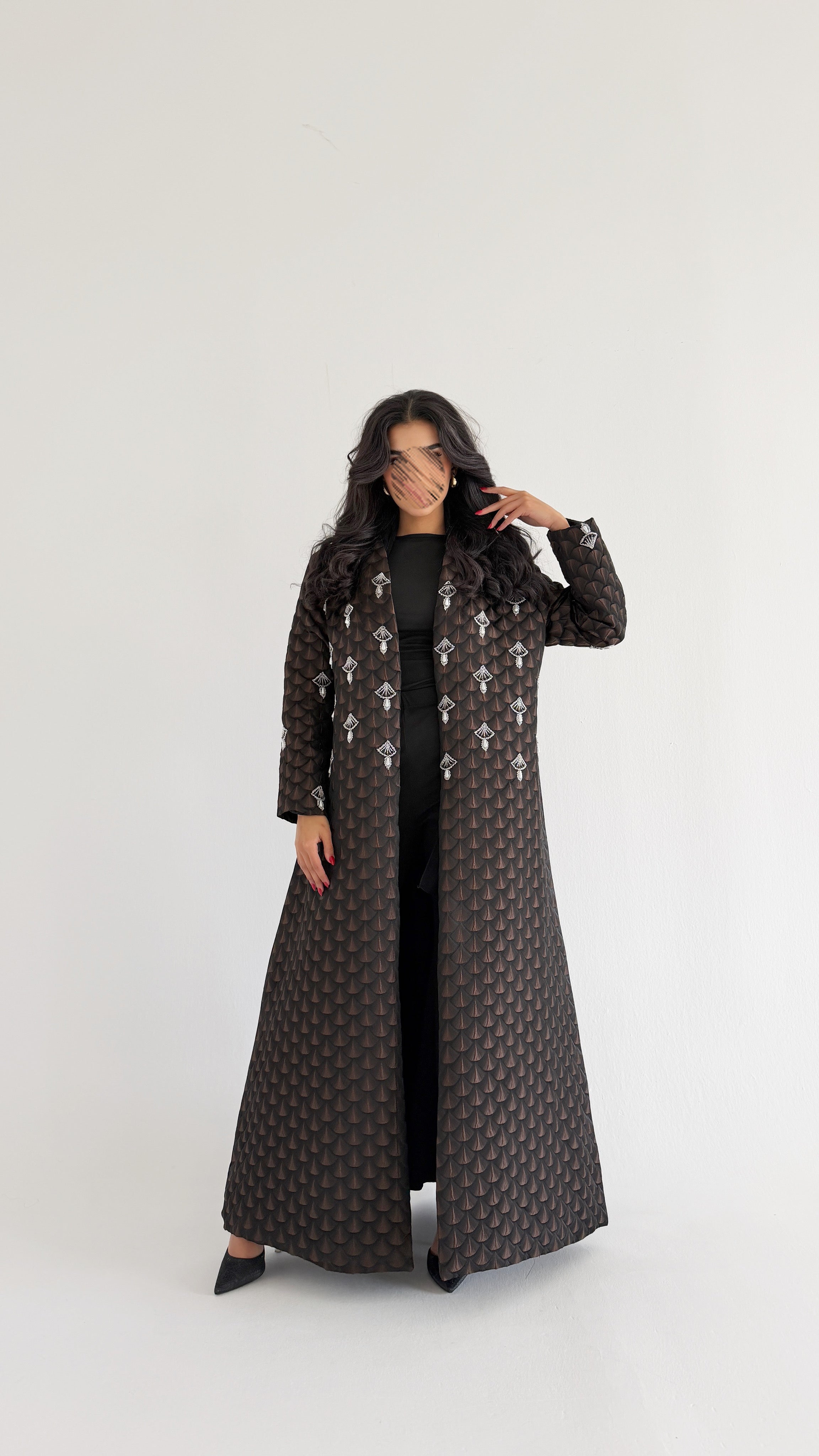 MW2050 - عباية  بليزر جاكار هندي مع اضافه شغل يدوي - Aya