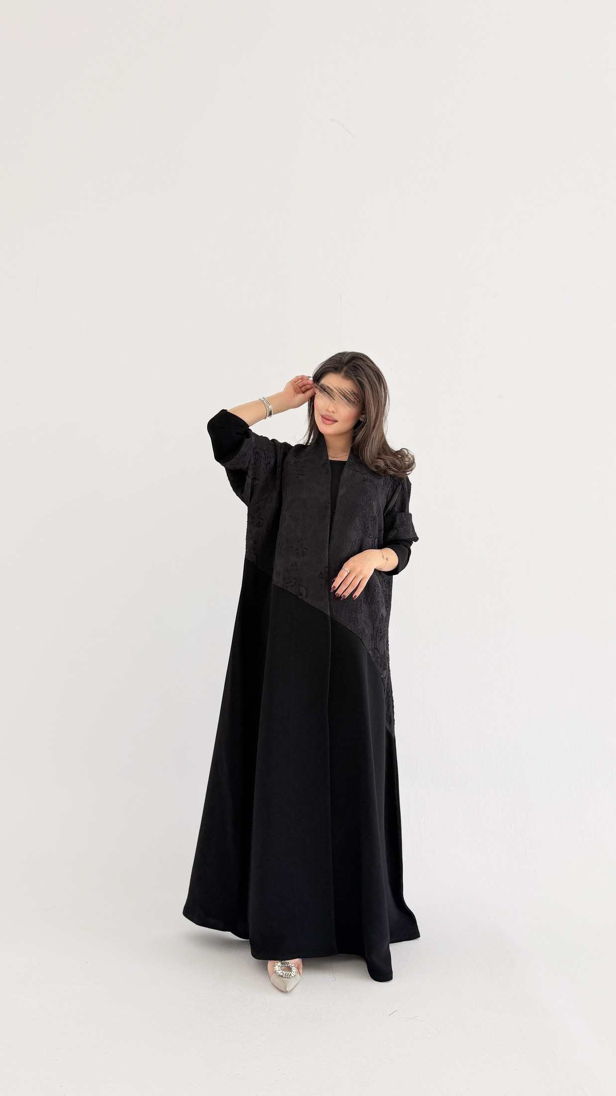MWT1084 - عباية مع تدخيله مشجر |Abaya with floral inserts - Aya