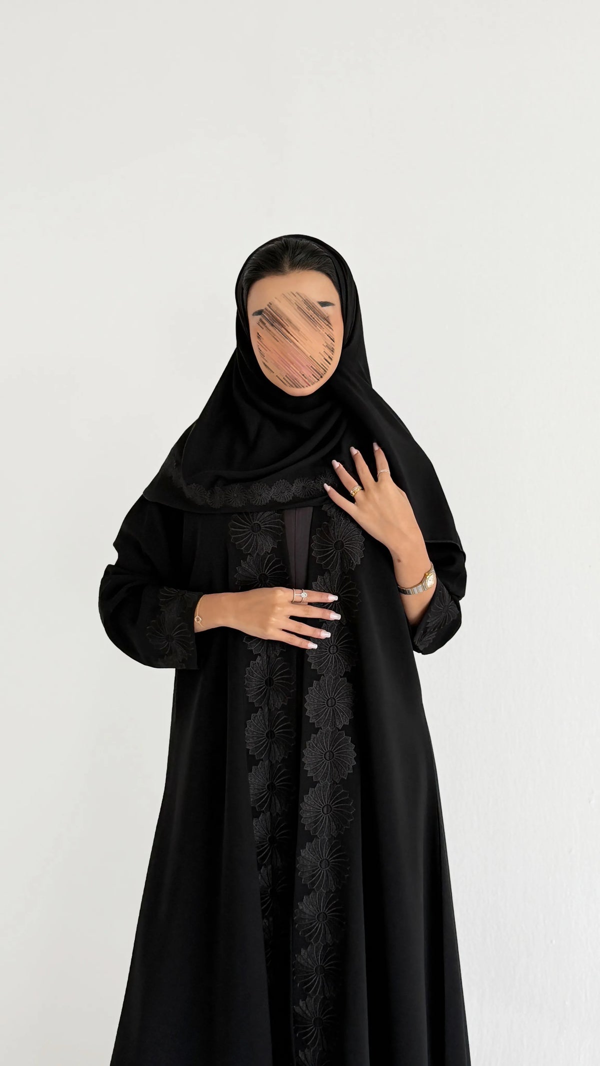 MW450 -  عباية كريب سوداء نص كلوش