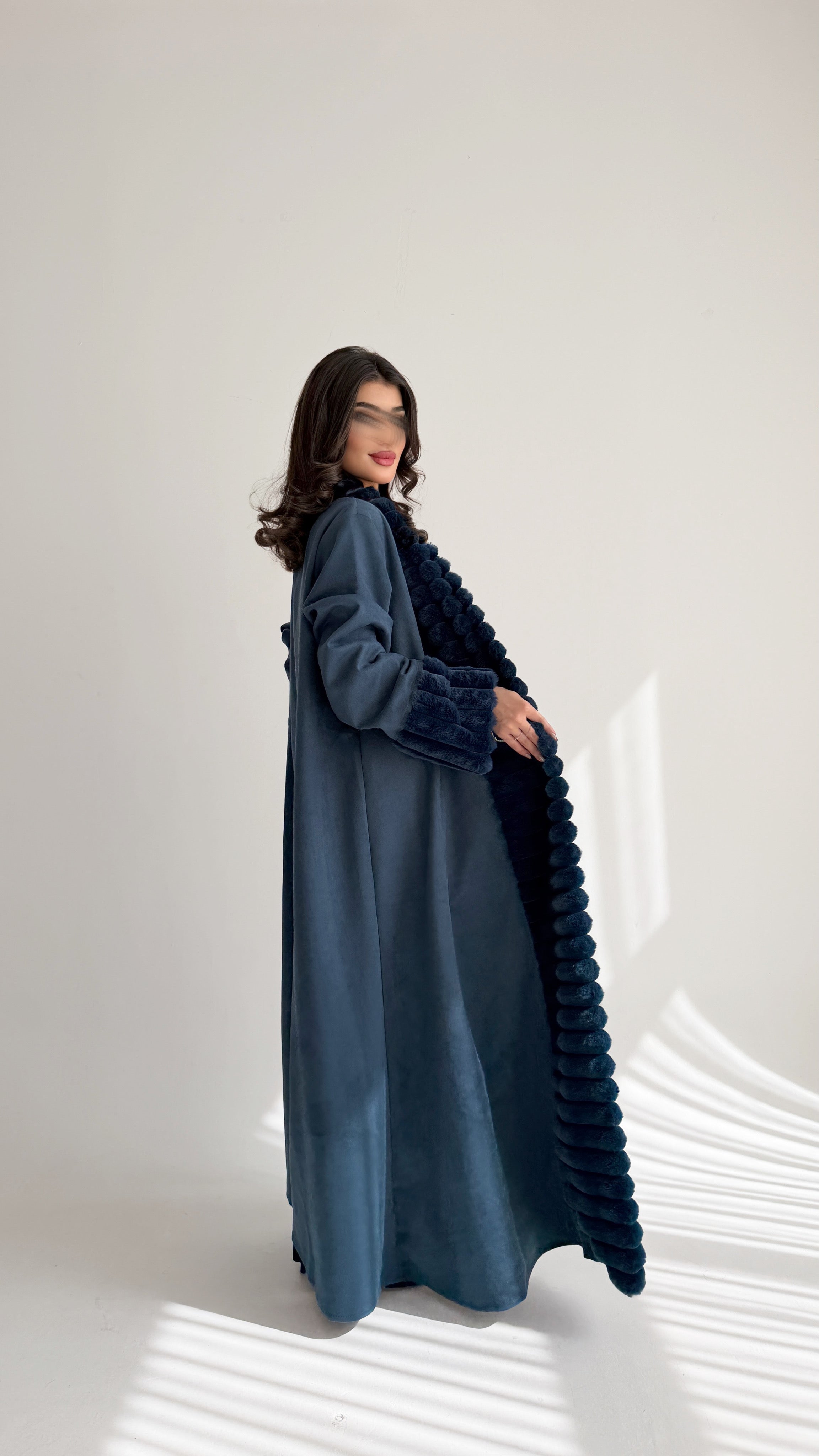 MW645 - Light Crepe Standing with Jacquard Half-Cloche