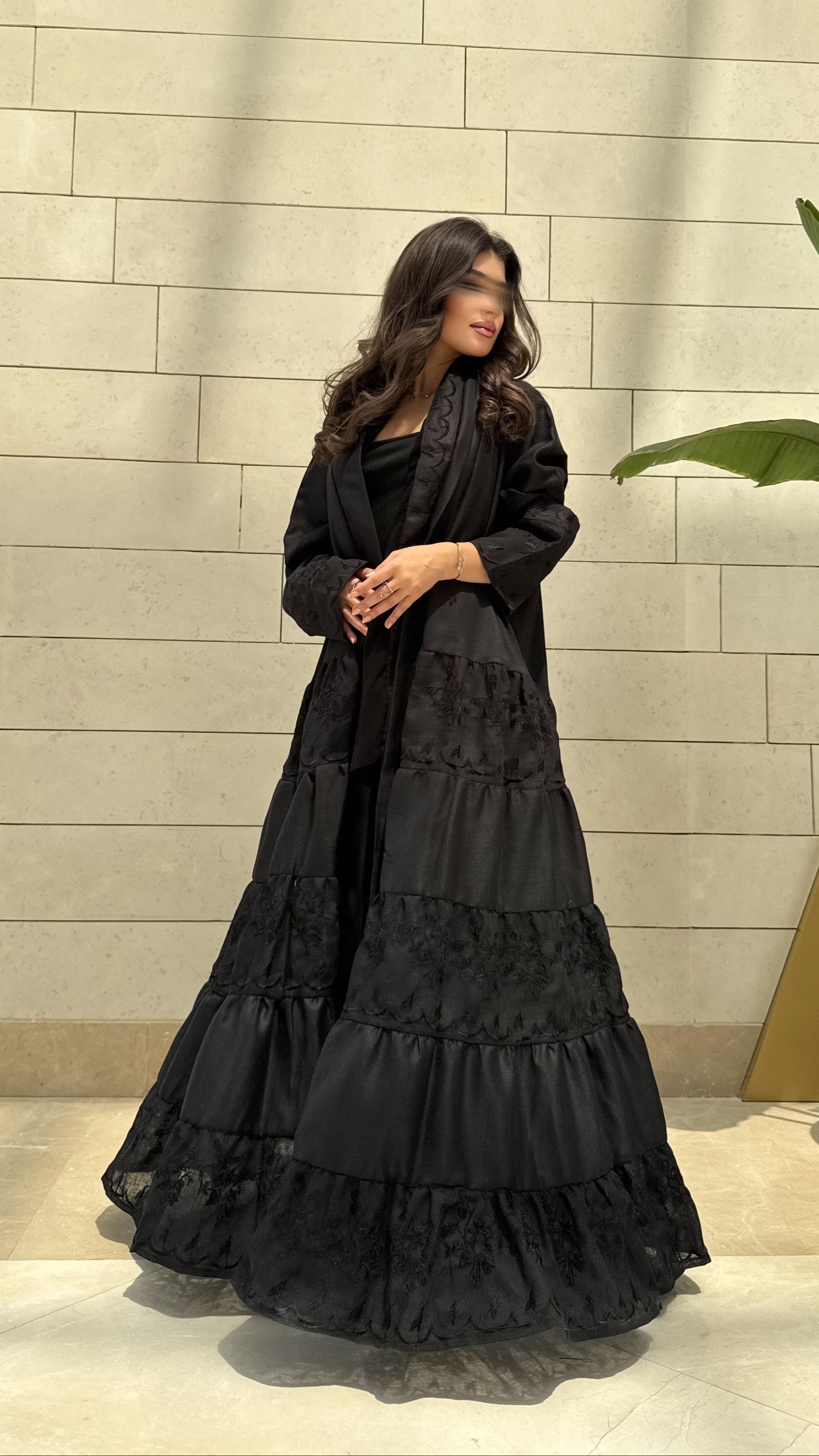 MW645 - Light Crepe Standing with Jacquard Half-Cloche