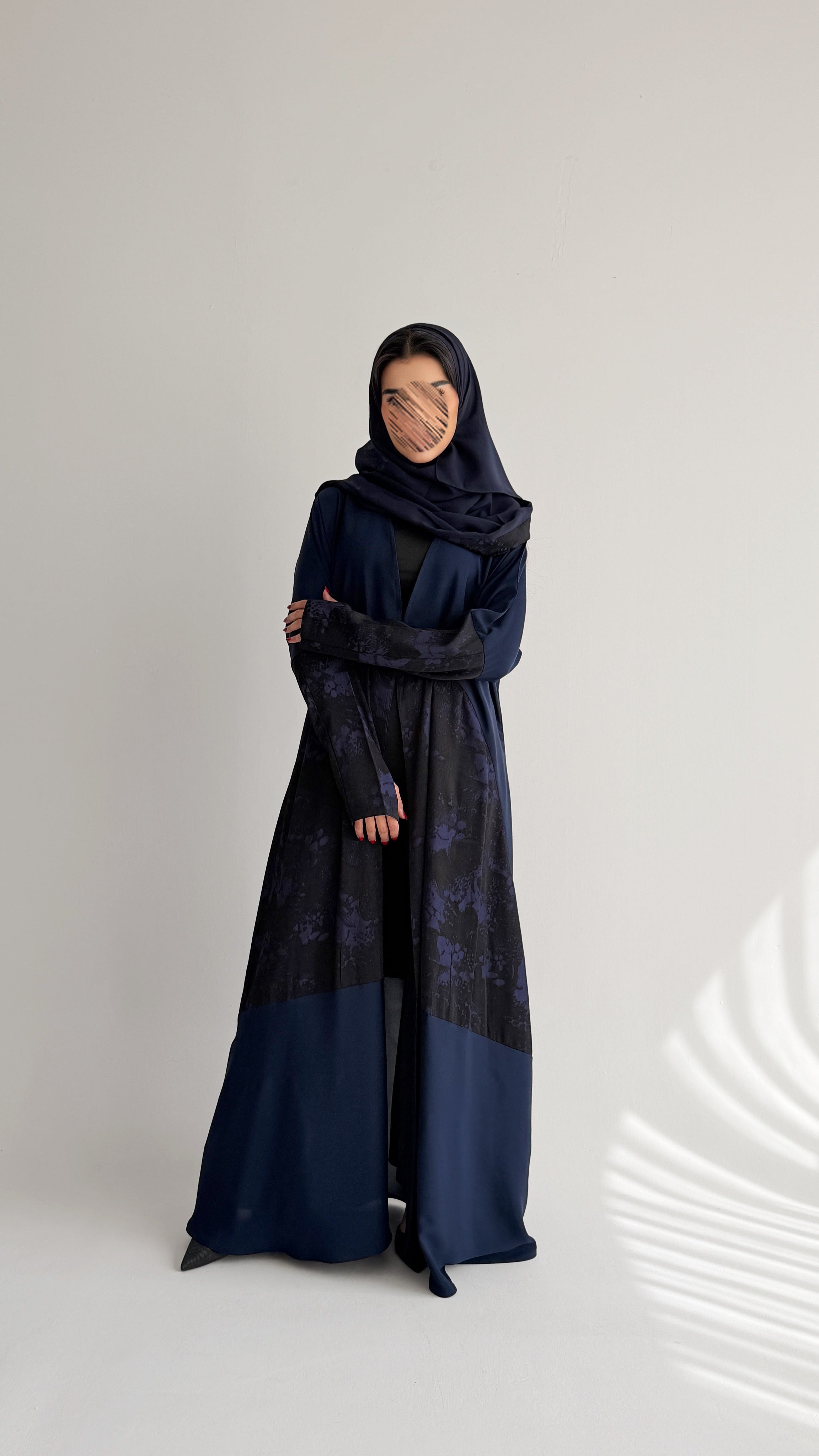 MW2082 -    عباية كريب حرير قصه نص كلوش مع اضافه الجاكار - Aya