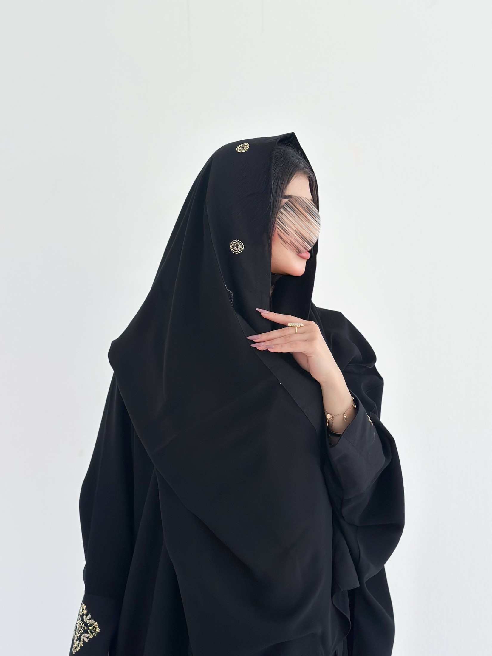 MWT2006 -عبايه نص بشت بتطريز لنن - Aya