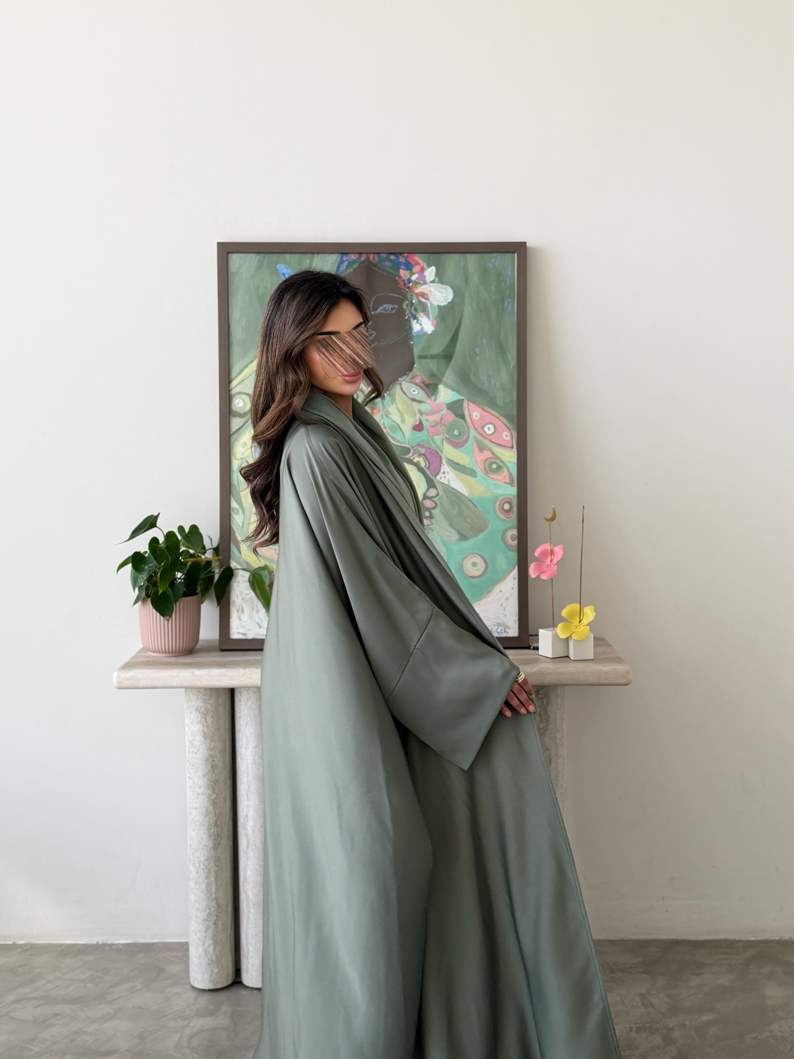 MWT5012 - قماش حرير اخضر نص كلوش - Aya