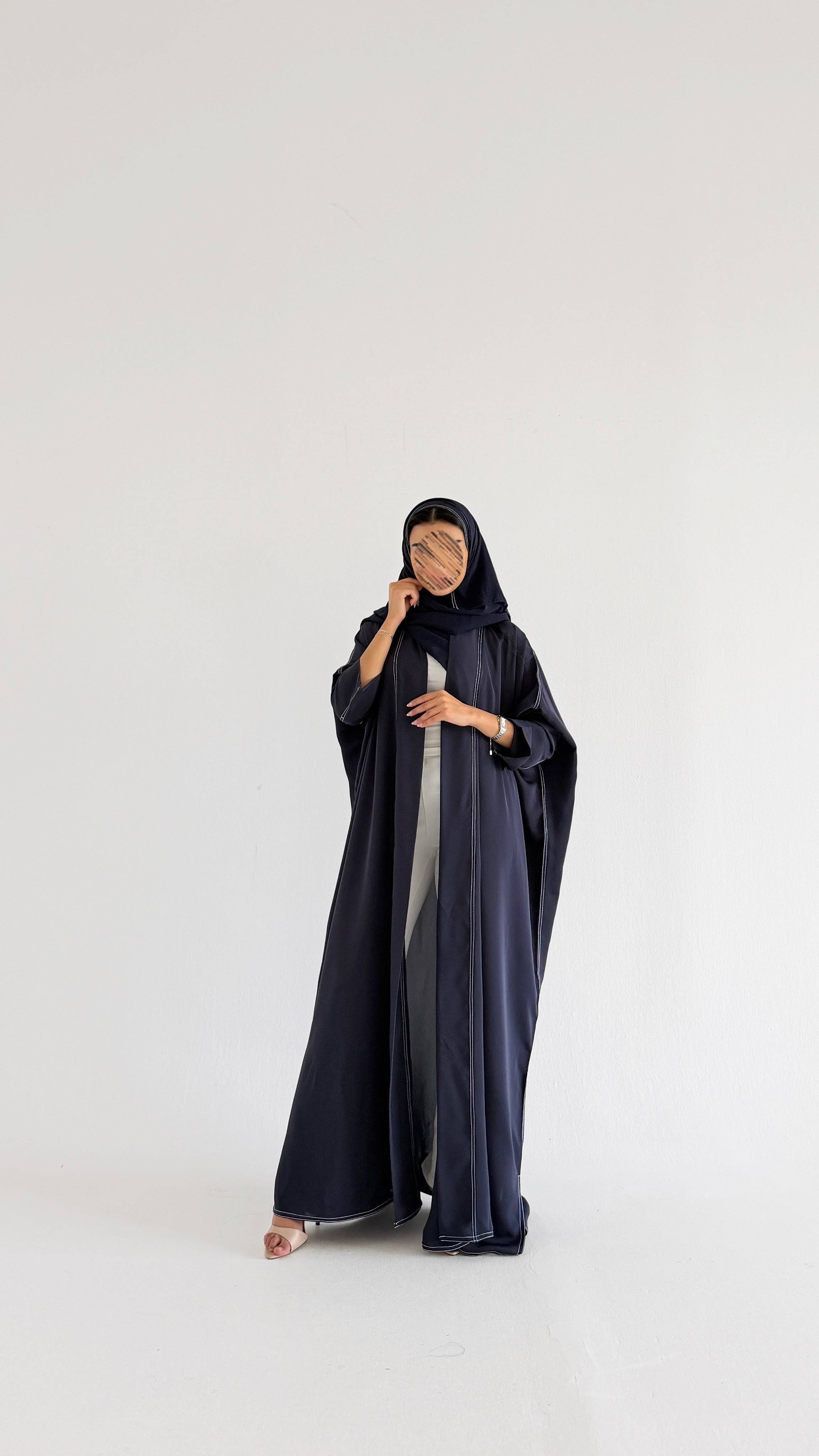 MW2167 - عبايه كريب  نص بشت بقصه راقية وحصري - Aya