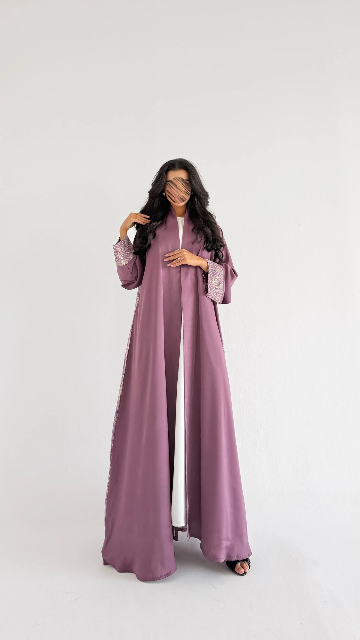 MWT1283 - عباية بتدخيلة مطبوعة بالأكمام والخلف | Printed Insert Abaya - Aya