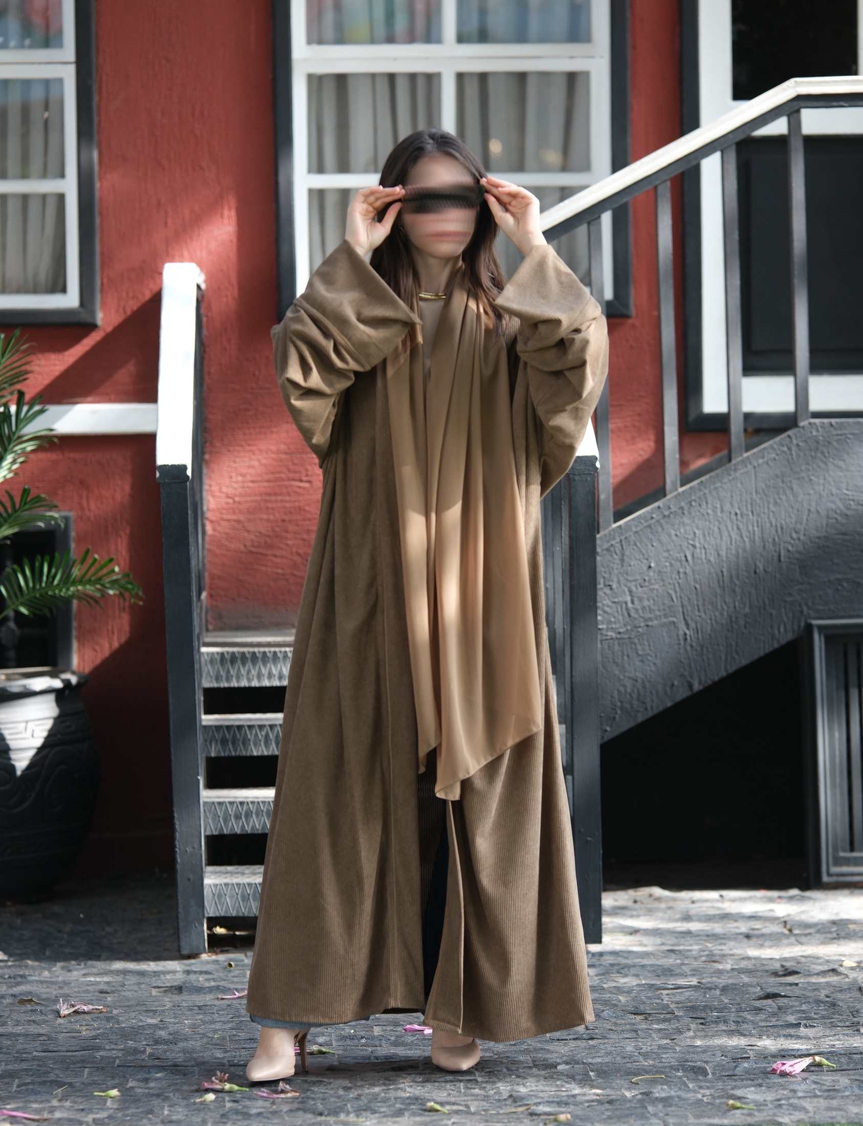MW1811 - عباية قماش مخمل - Aya