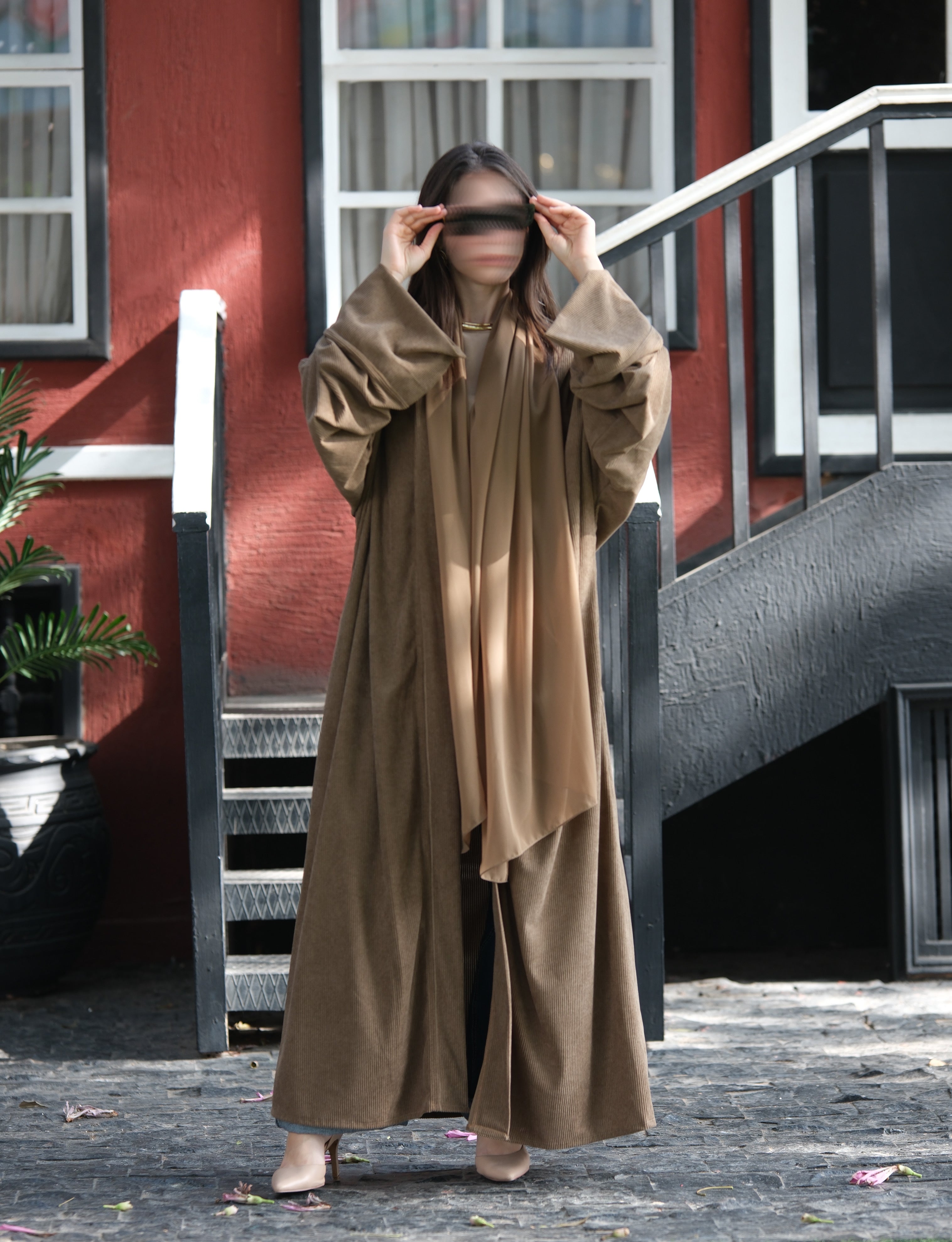 MW1811 - عباية قماش مخمل - Aya