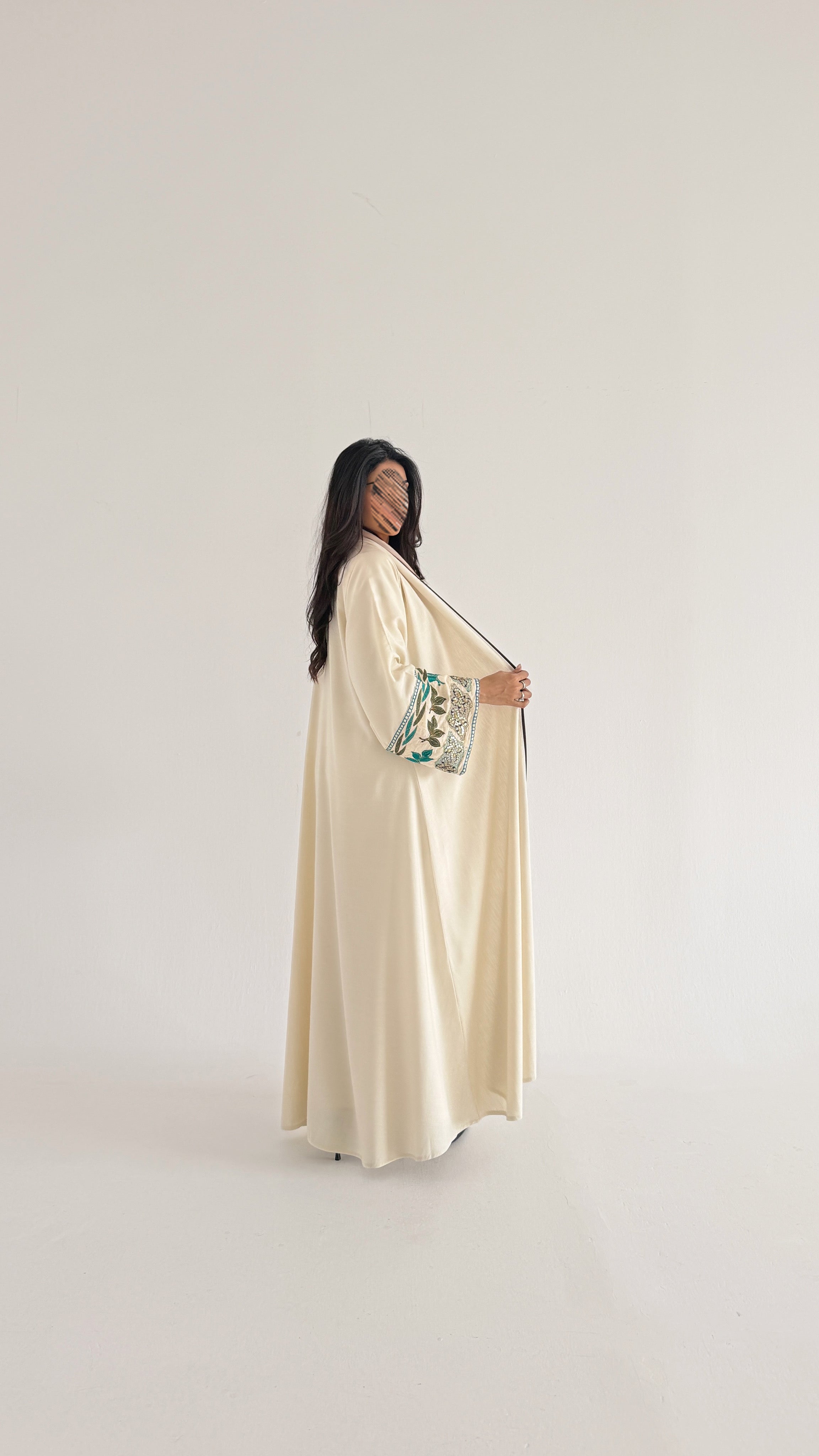 MWT2038 -  عباية لنن مع كلفة تطريز بقيطان زيتية - Aya