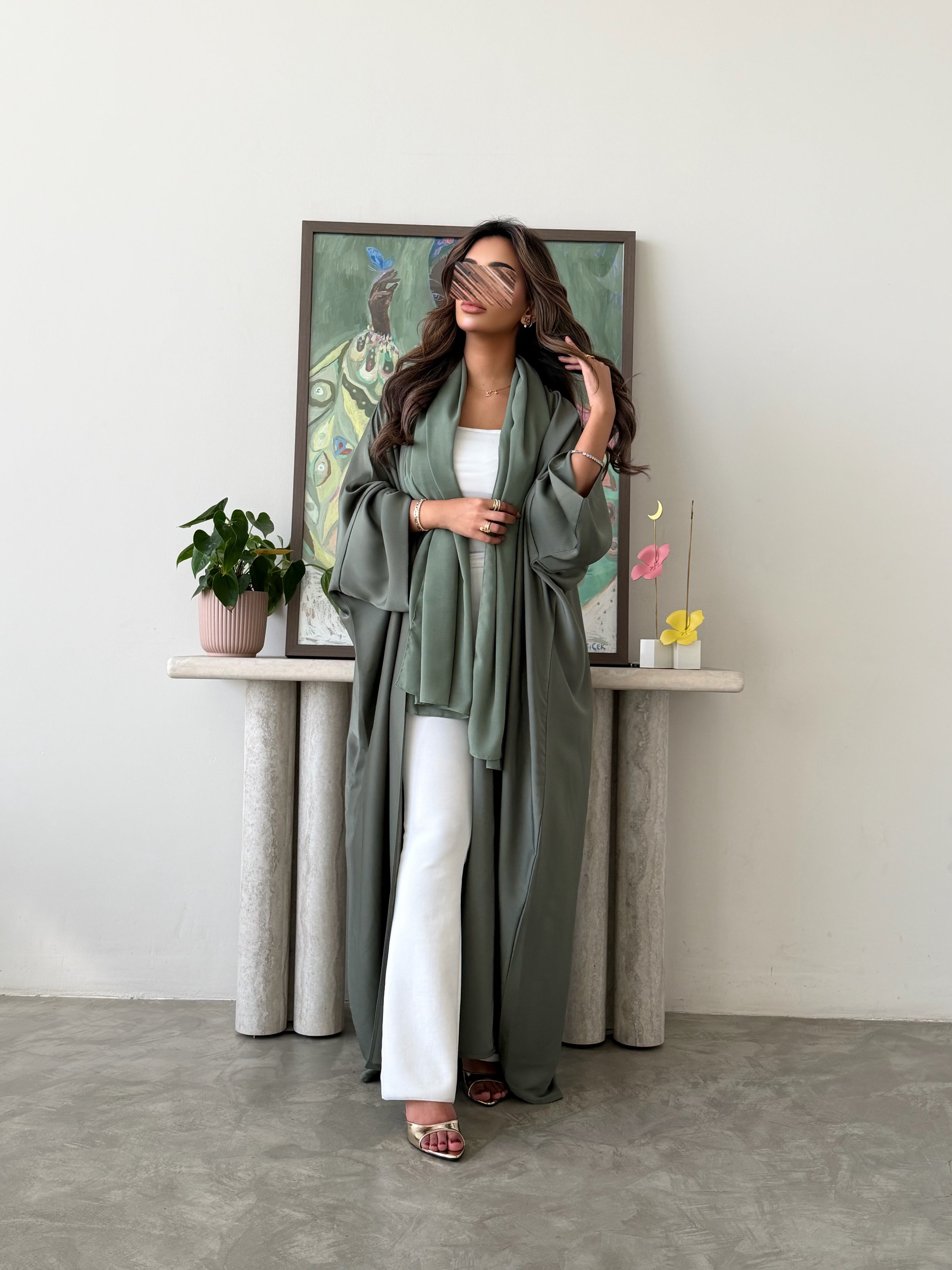 MWT5012 - قماش حرير اخضر نص كلوش - Aya