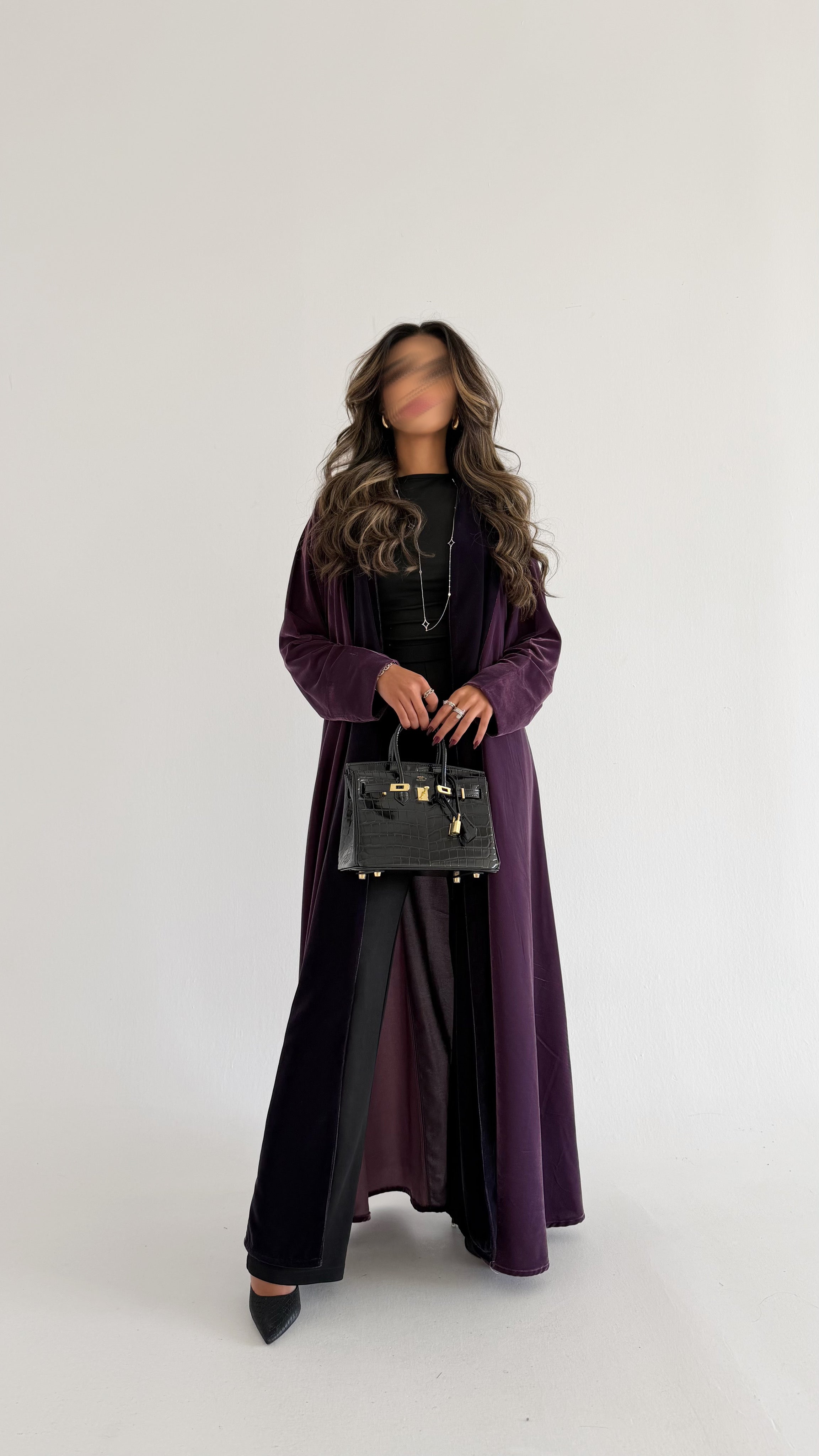 MWT599 - Velvet abaya in light and dark purple  | عباية مخمل موف غامق وموف فاتح - Aya