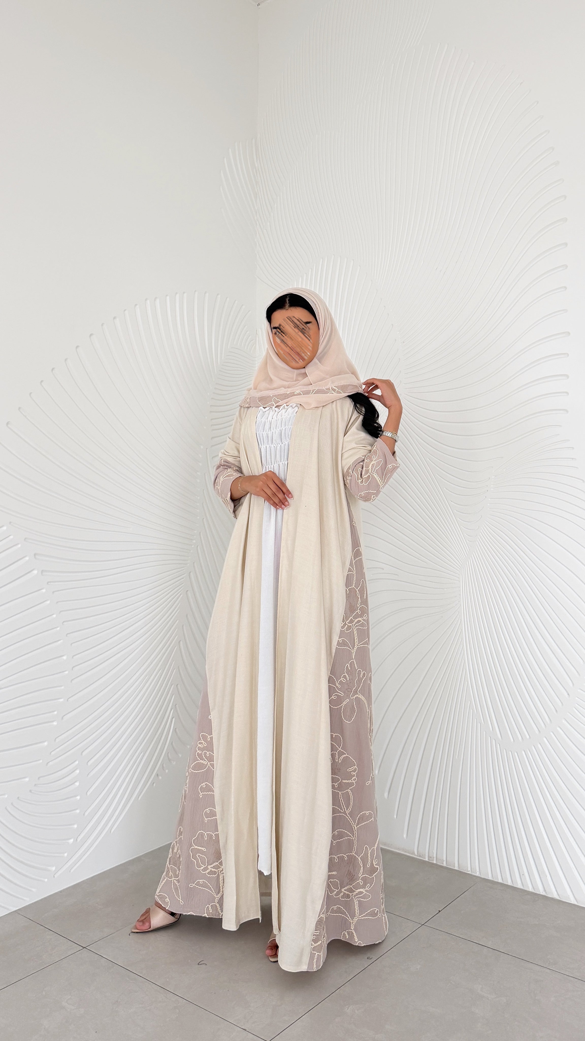 MW2178 -  عبايه شيفون بطباعه حصريه  نص كلوش - Aya