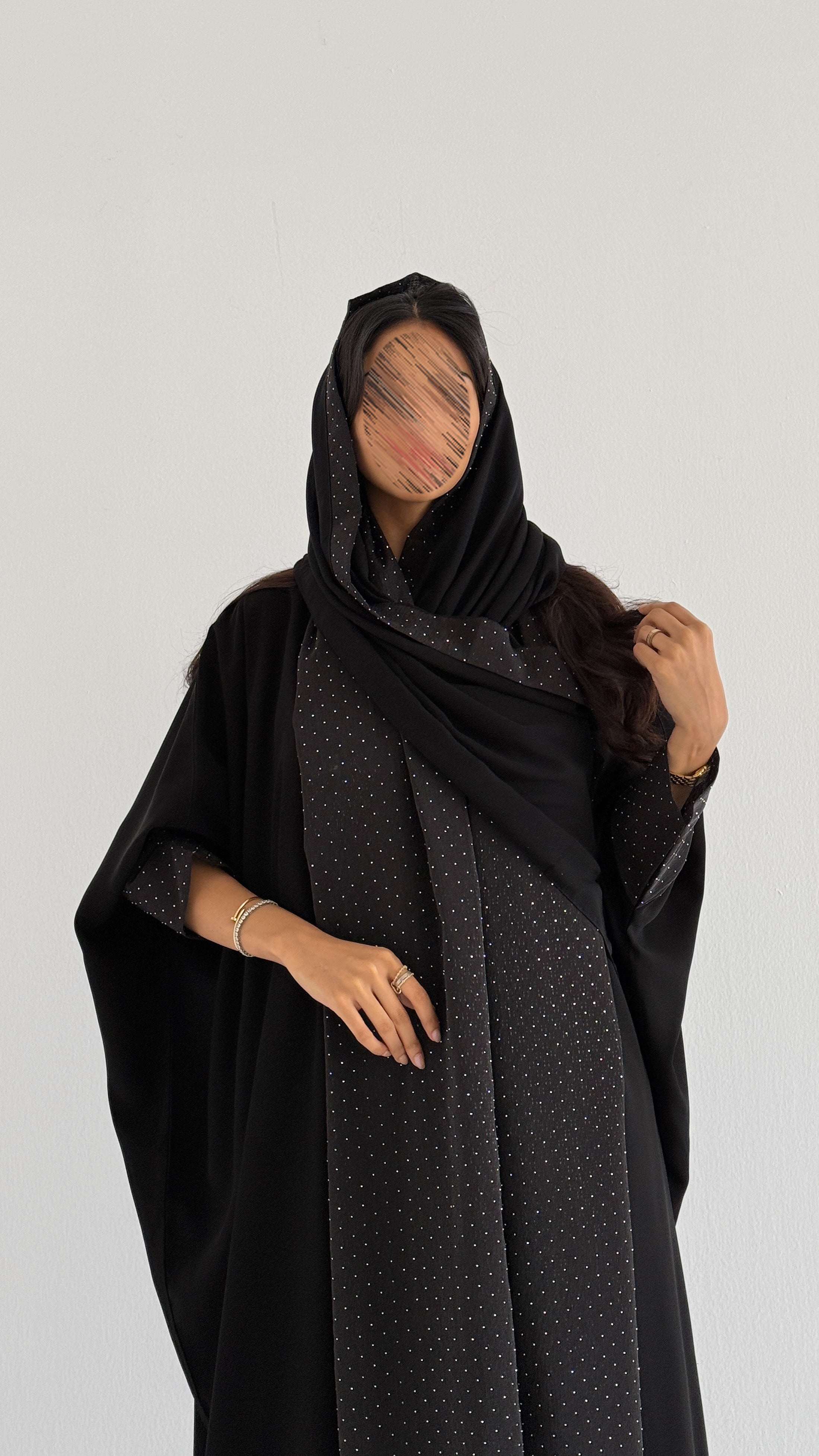 MWT1167 - عباية بتدخيلة شيفون لمعة - Aya