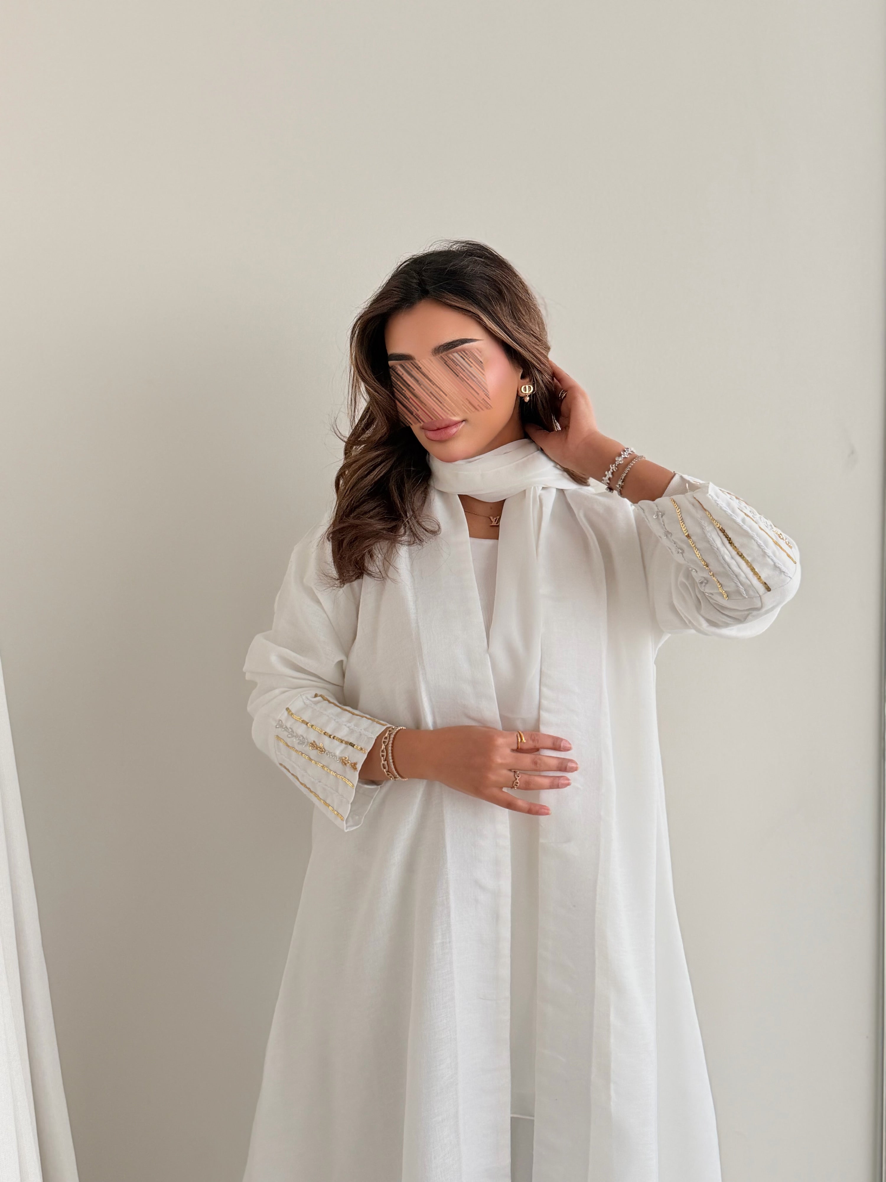 MW2110 -  عباية لنن انيقة بقصة نص كلوش عصرية - Aya