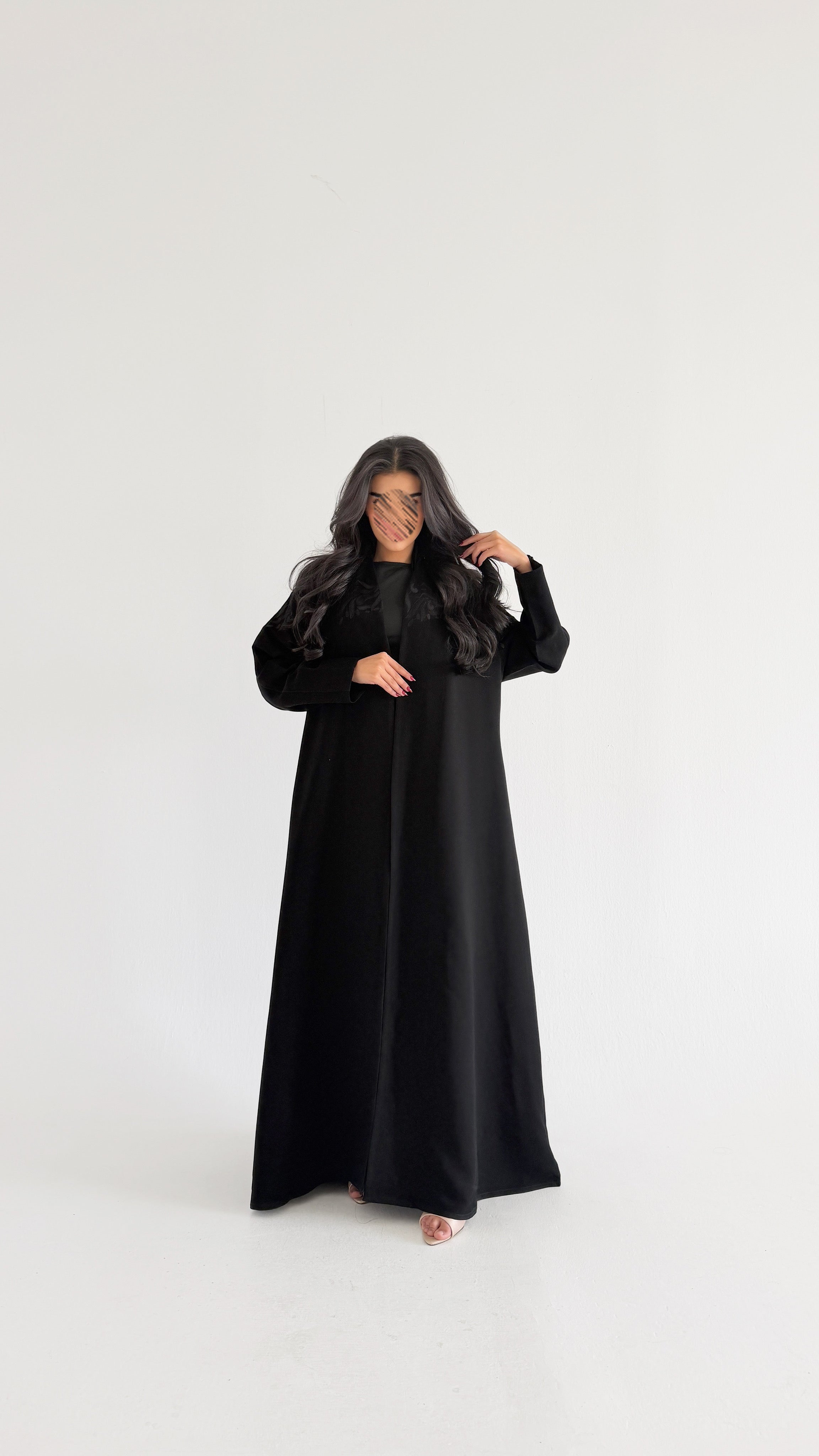 MWT1014 - عباية مع تطريز اسود - Aya
