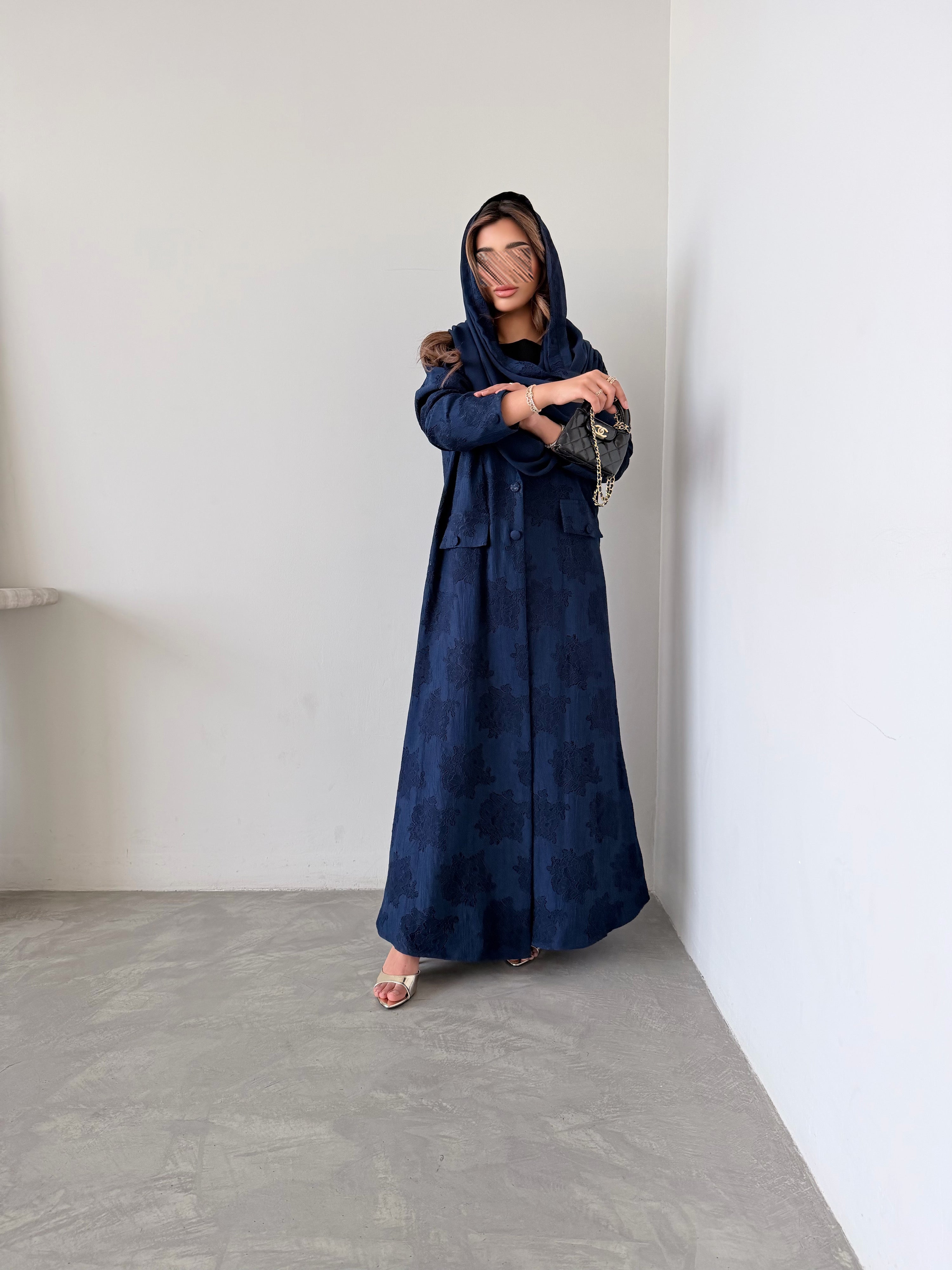 MWT5049 - بليزر كحلي – اختيار الدوام الأنيق - Aya