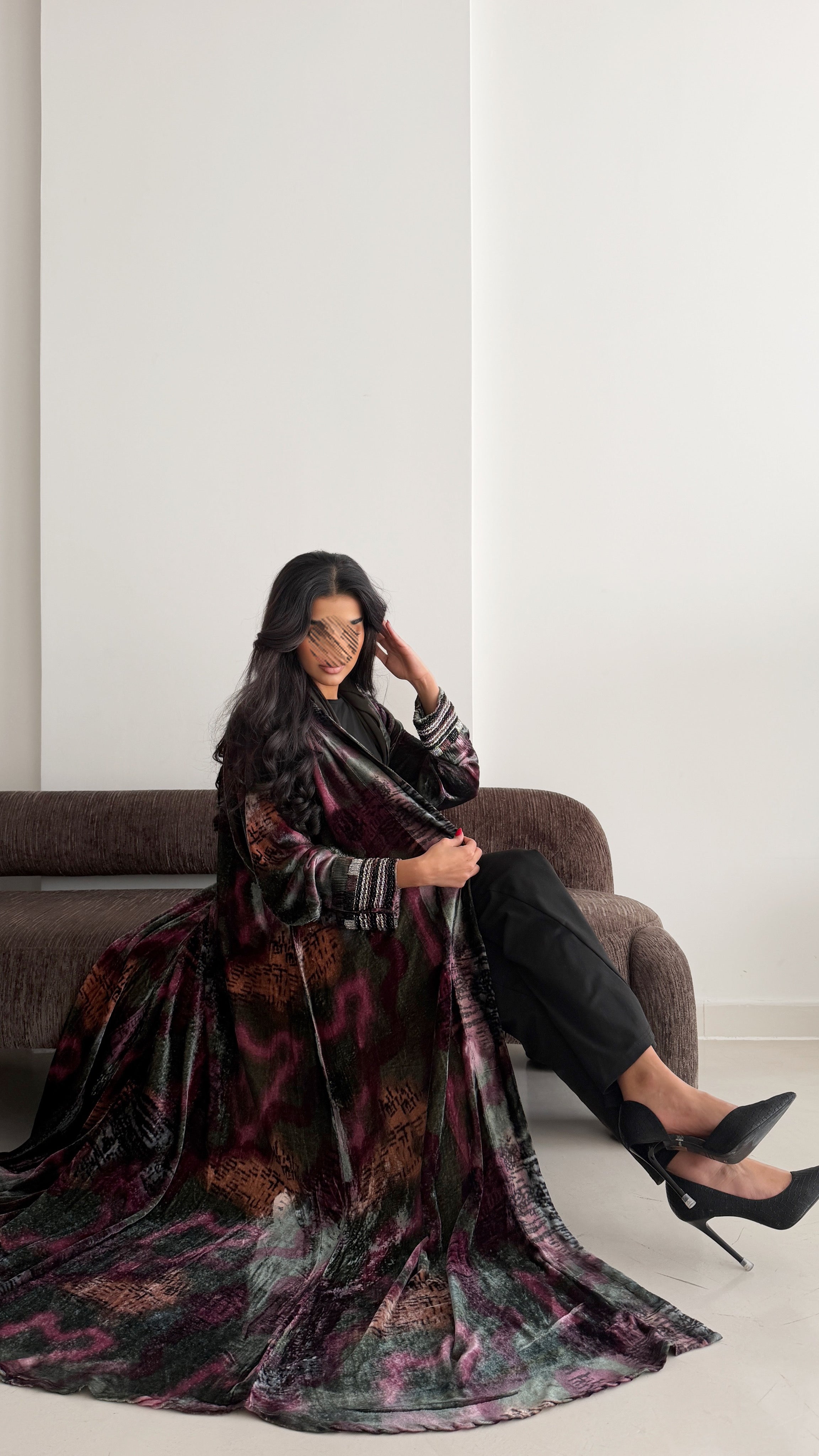 MWE120 - عباية مخمل حرير نص كلوش - Aya