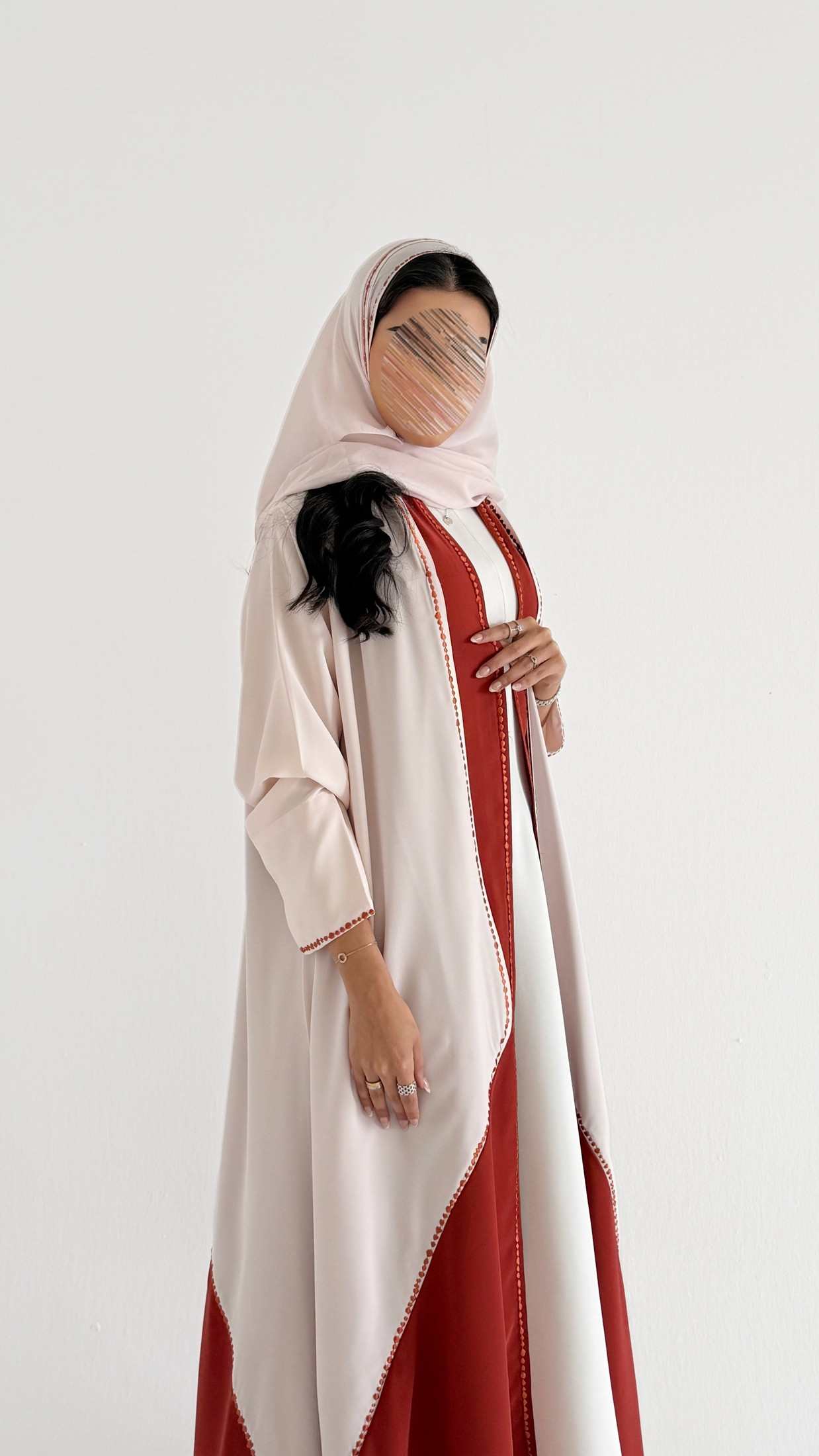 MW409 - عباية تطريز - Aya