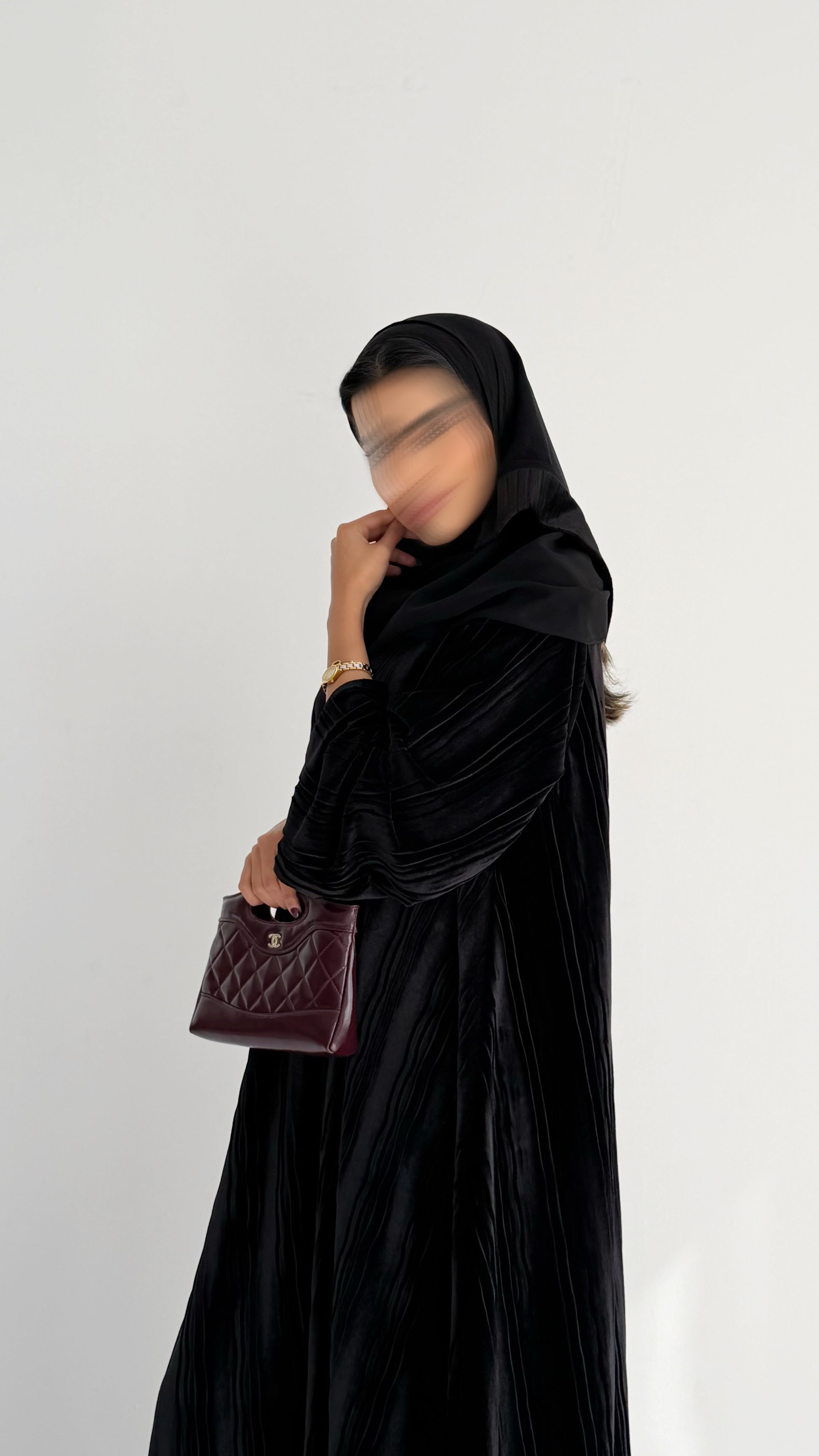 MW645 - Light Crepe Standing with Jacquard Half-Cloche