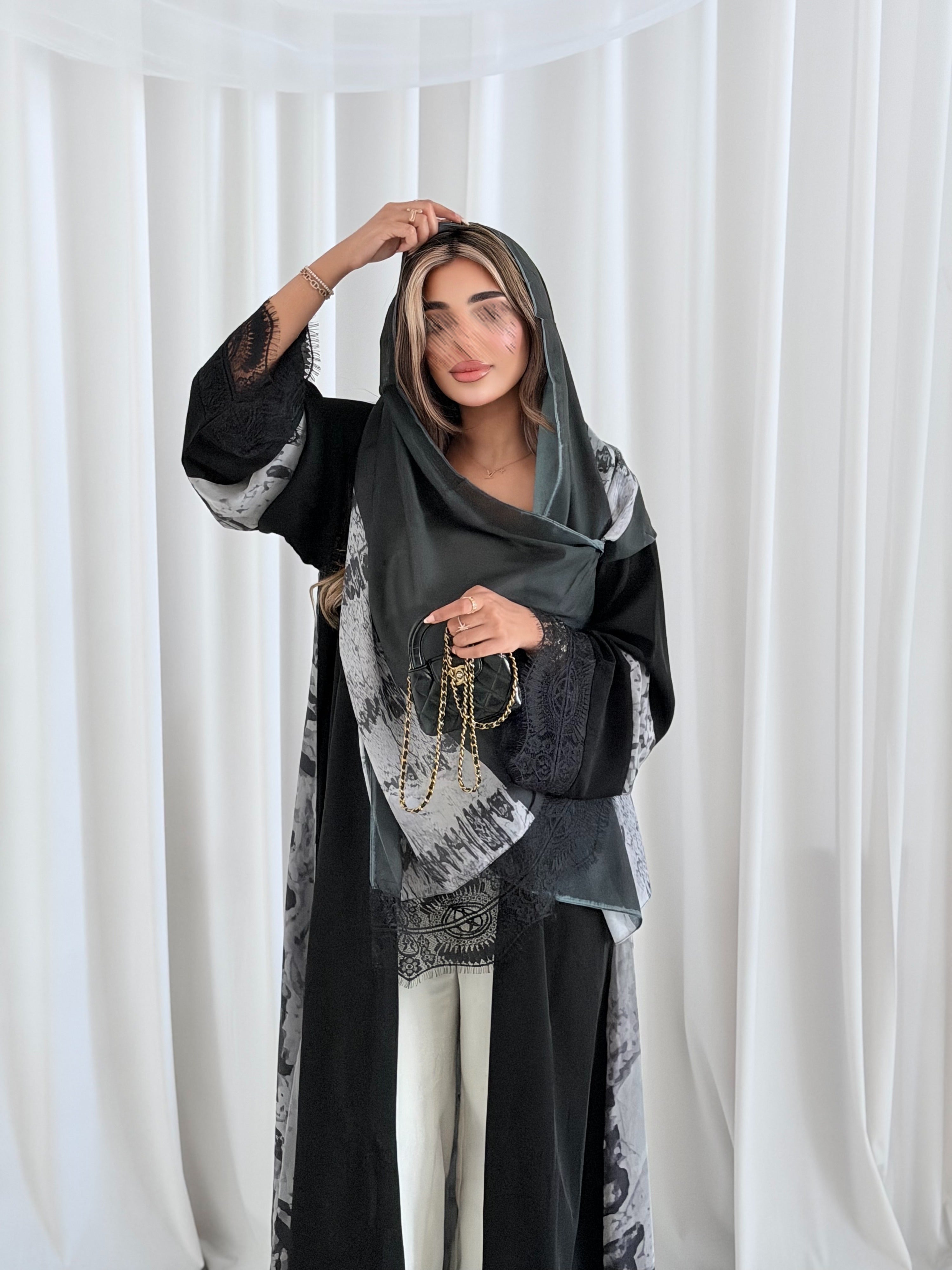 MWT5204 - عبايه شيفون طباعه مع دانتيل