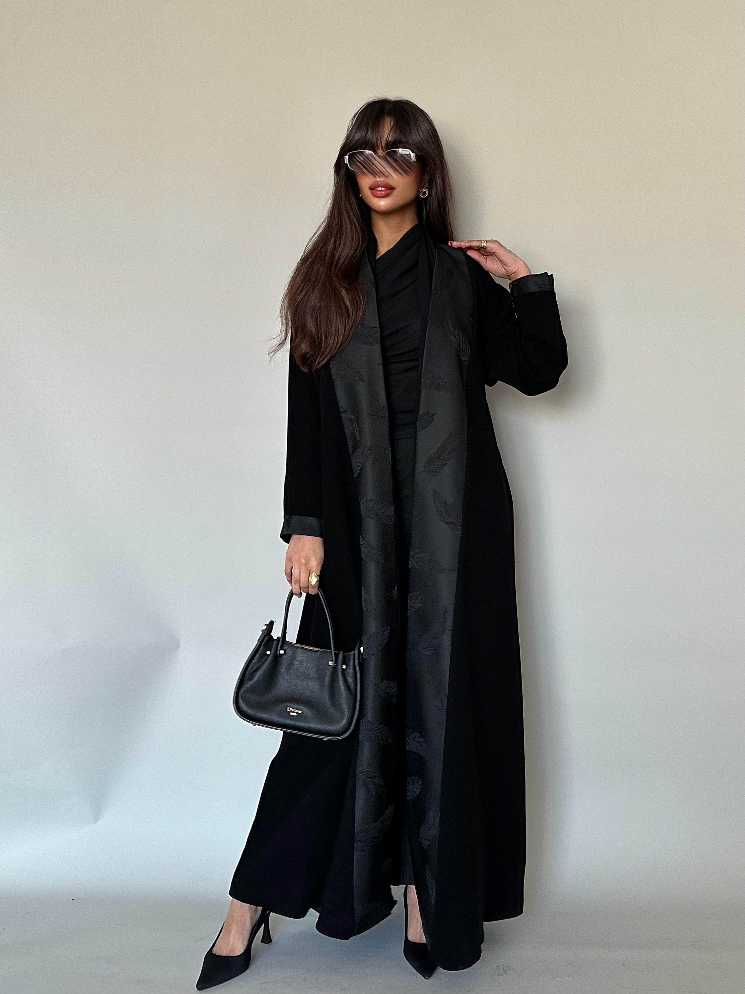 MW645 - Light Crepe Standing with Jacquard Half-Cloche