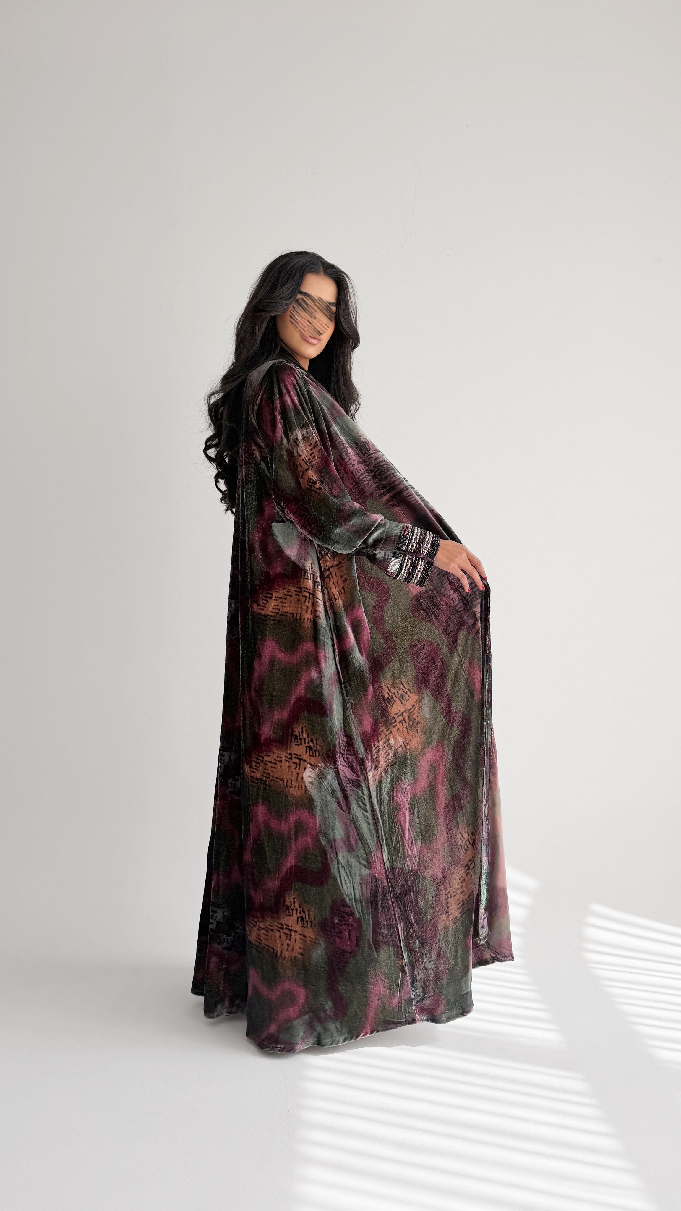 MWE120 - عباية مخمل حرير نص كلوش - Aya