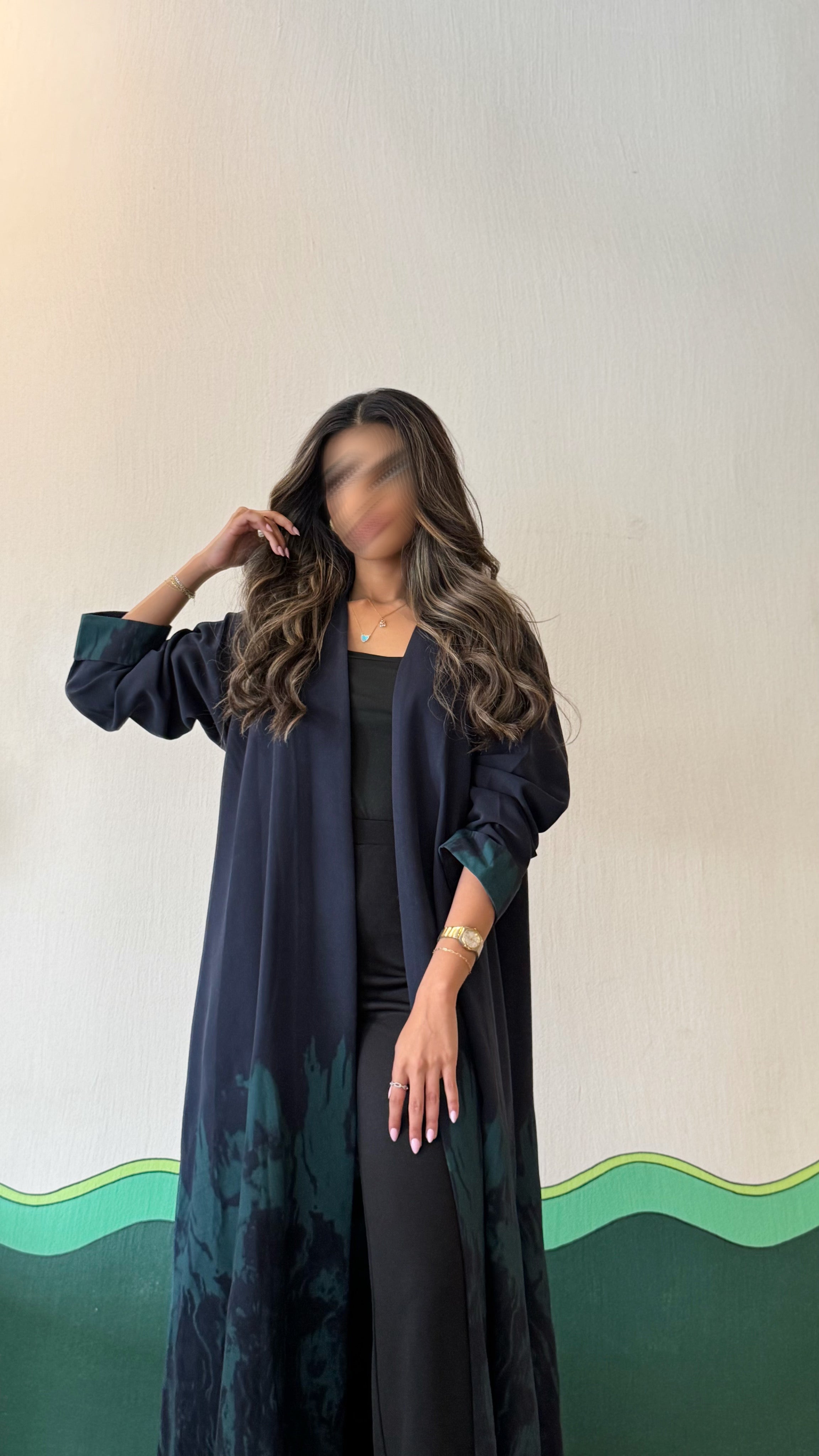 MW645 - Light Crepe Standing with Jacquard Half-Cloche