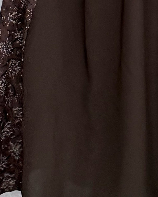 MWT783 - عباية بنية مع ركامة بنية موردة - Aya