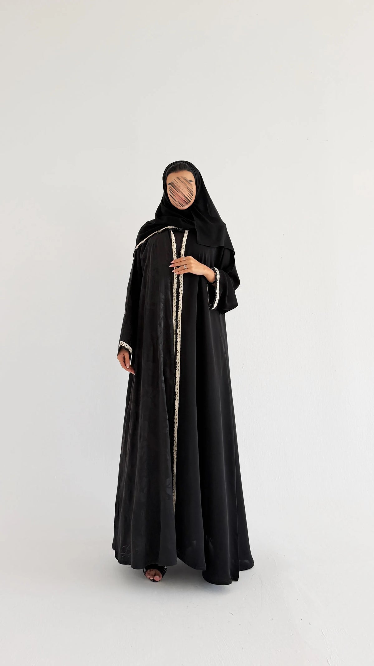 MWT1277 - عباية جاكار بتدخيلة كلفة - Aya